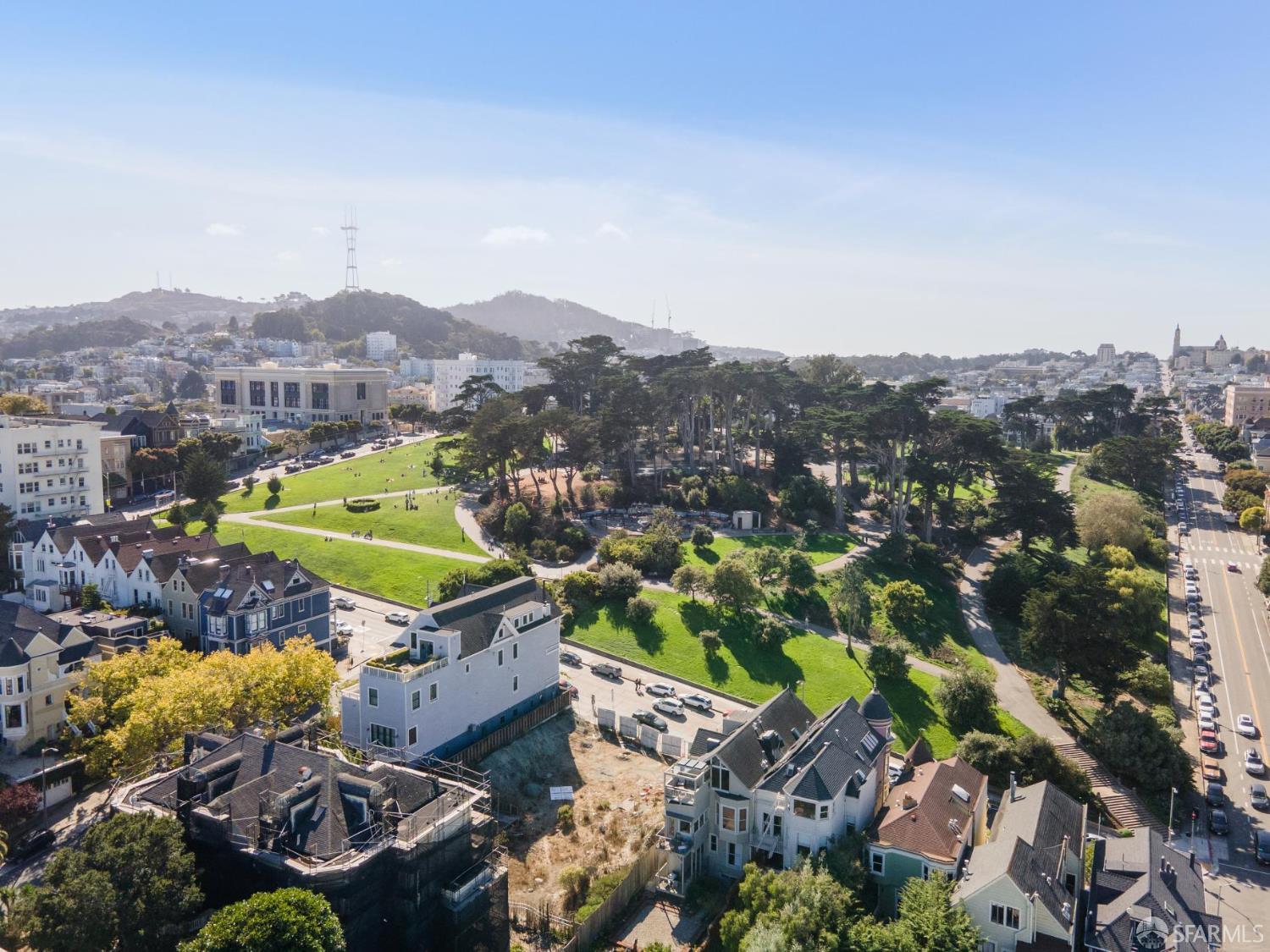 San Francisco, California, 94117, United States, 17 Bedrooms Bedrooms, ,Residential,For Sale,1994425