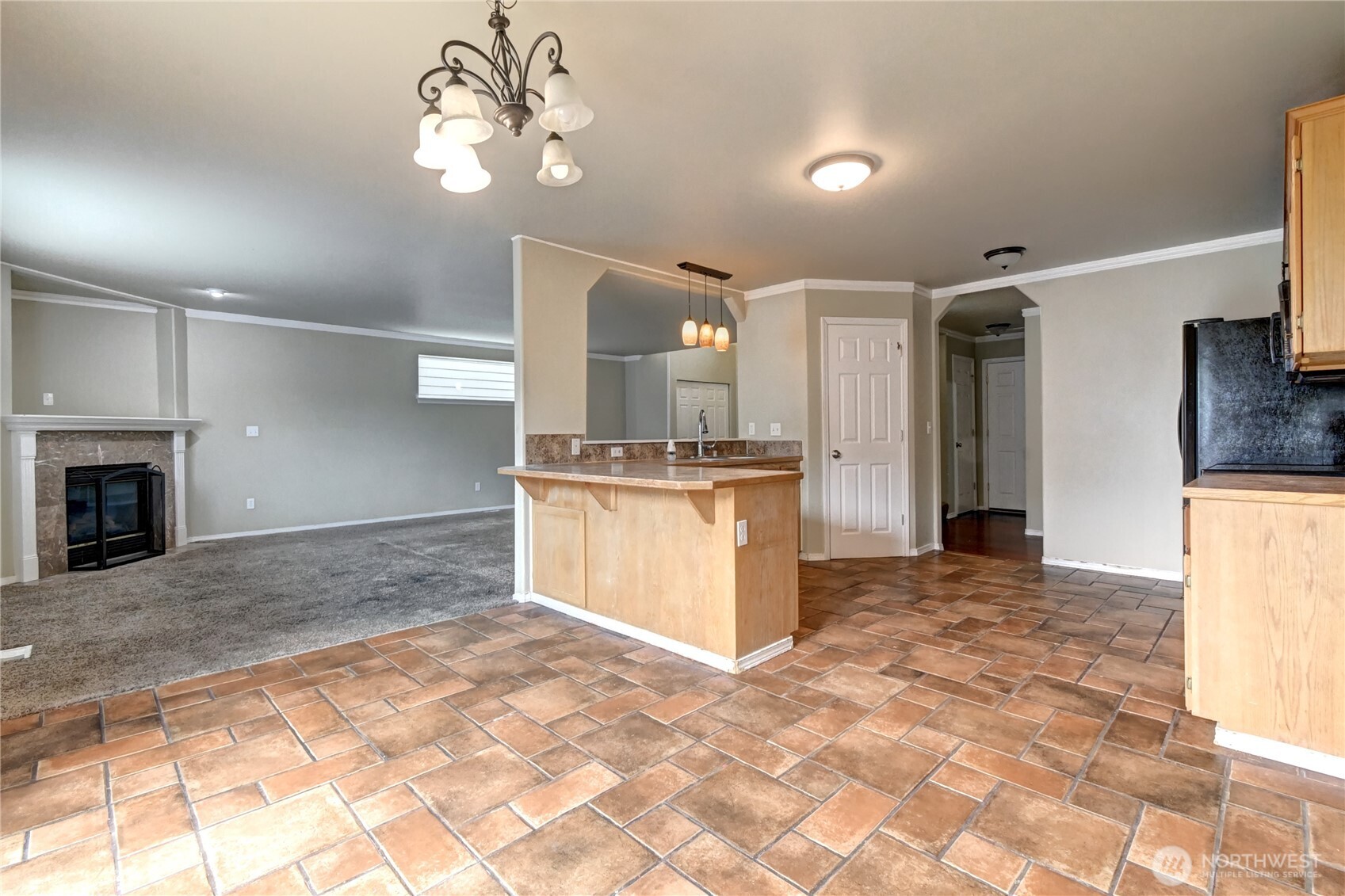 Covington, Washington, 98042, United States, 5 Bedrooms Bedrooms, ,3 BathroomsBathrooms,Residential,For Sale,2002094