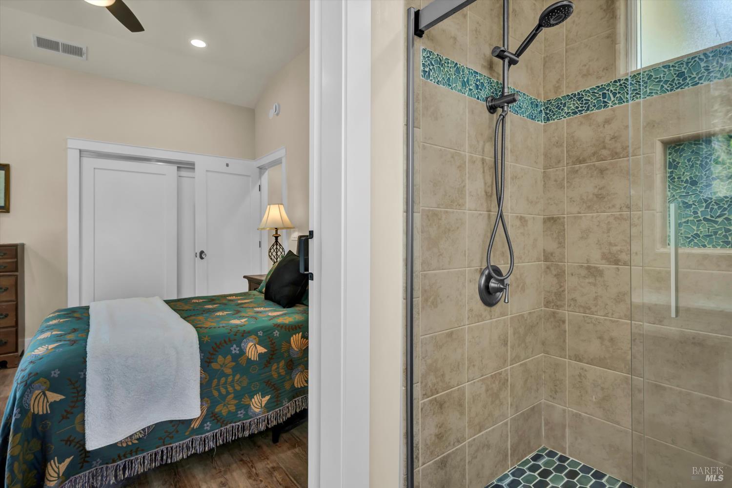 Sebastopol, California, 95472, United States, 2 Bedrooms Bedrooms, ,2 BathroomsBathrooms,Residential,For Sale,1913141