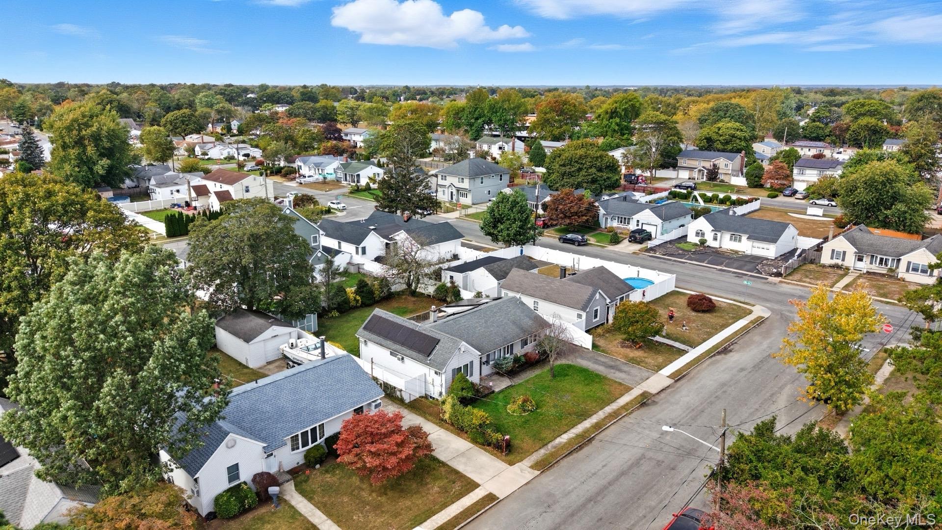 Lindenhurst, New York, 11757, United States, 3 Bedrooms Bedrooms, ,1 BathroomBathrooms,Residential,For Sale,1963707