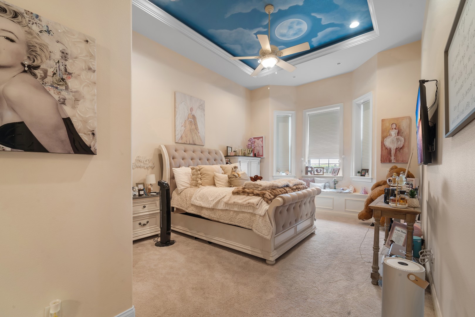 Thonotosassa, Florida, 33592, United States, 5 Bedrooms Bedrooms, ,6 BathroomsBathrooms,Residential,For Sale,1979751