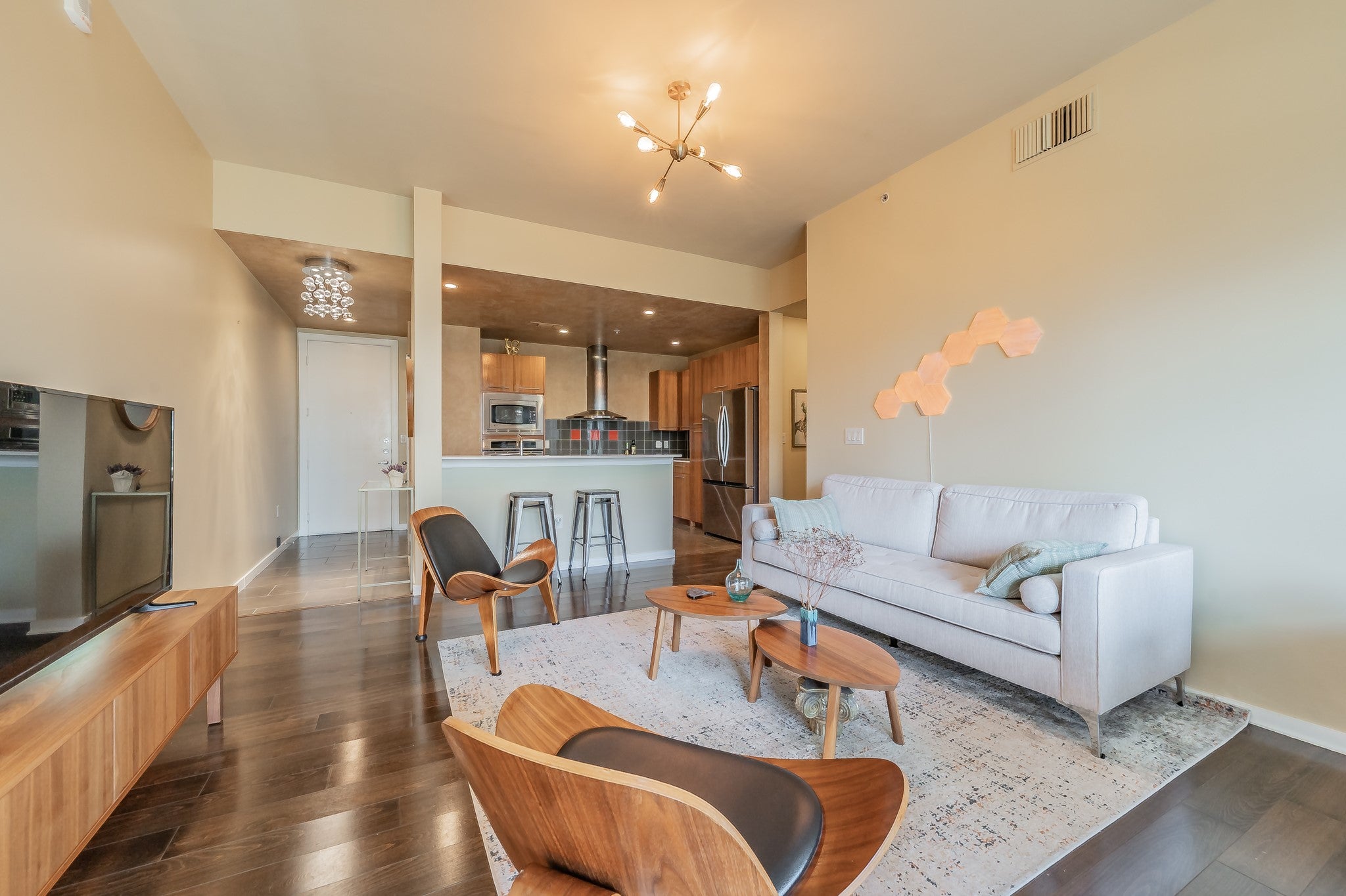 Dallas, Texas, 75219, United States, 2 Bedrooms Bedrooms, ,2 BathroomsBathrooms,Residential,For Sale,1983797