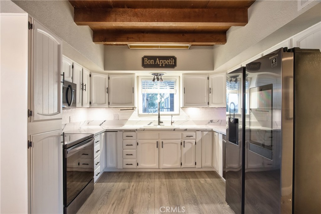 Menifee, California, 92584, United States, 5 Bedrooms Bedrooms, ,4 BathroomsBathrooms,Residential,For Sale,1988892