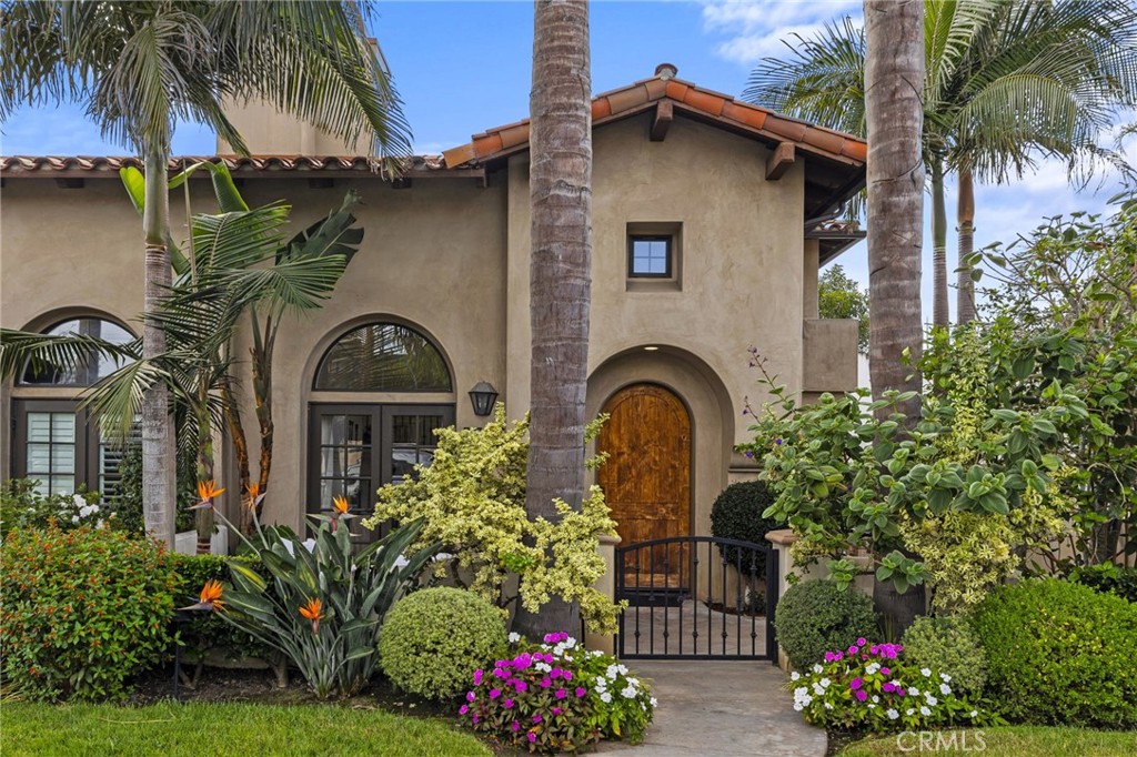 Newport Beach, California, 92663, United States, 3 Bedrooms Bedrooms, ,3 BathroomsBathrooms,Residential,For Sale,1992084