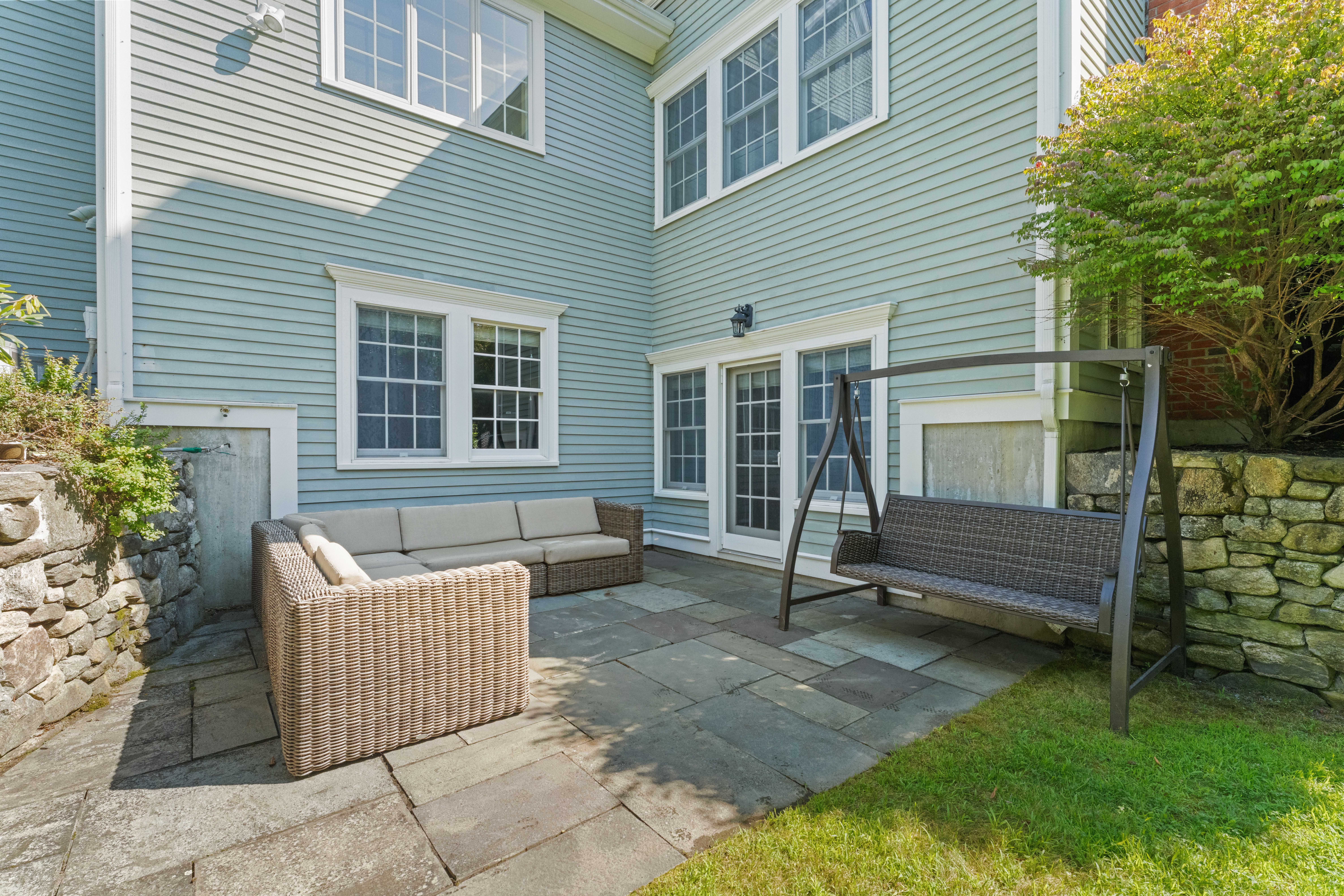  23 Stonefield Court, Needham, MA, 02492 - 物件實景