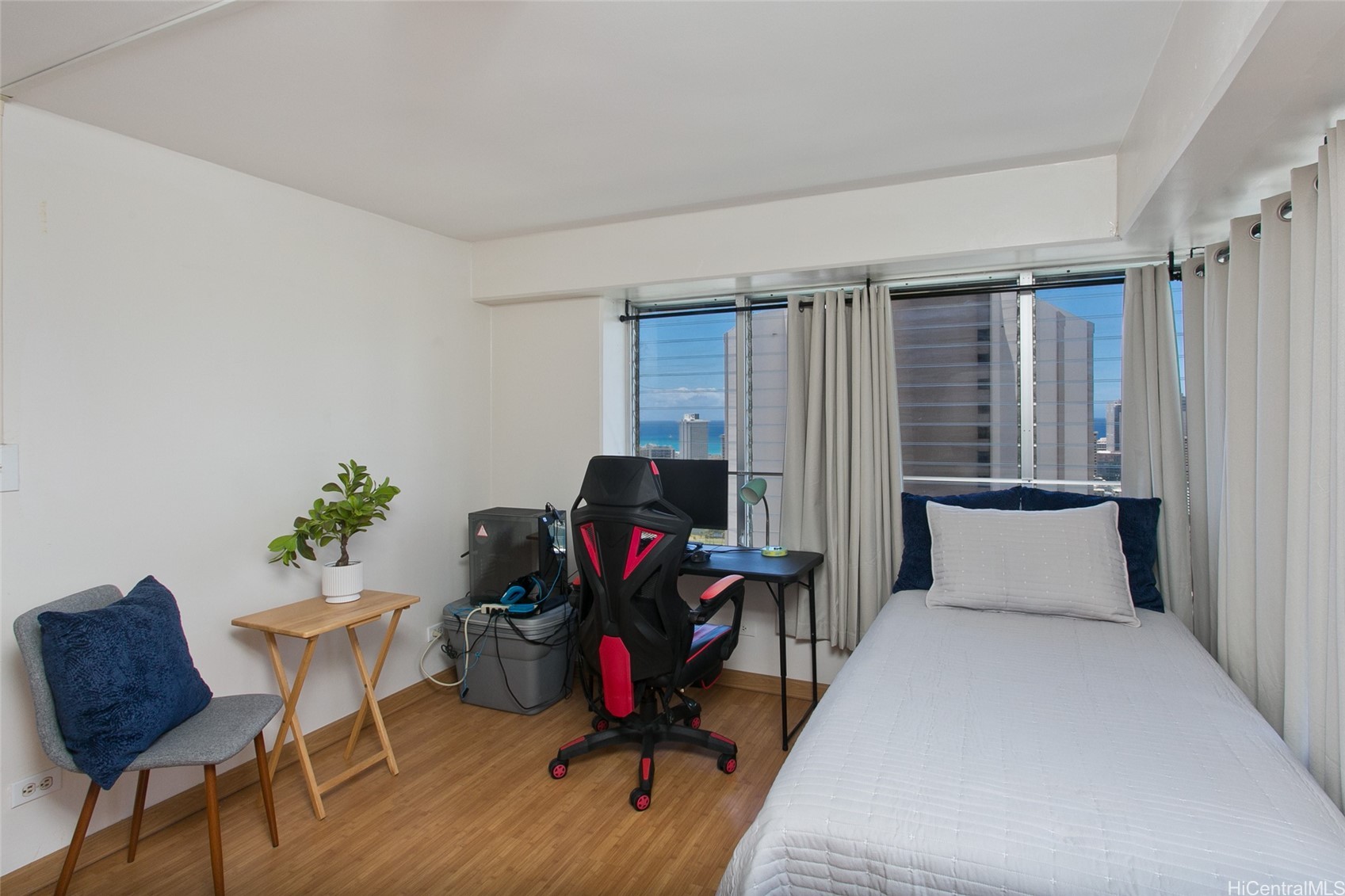 2525 Date Street Unit 3706, Honolulu, Hawaii, 96826, United States, 2 Bedrooms Bedrooms, ,2 BathroomsBathrooms,Residential,For Sale,2525 Date Street Unit 3706,1624943