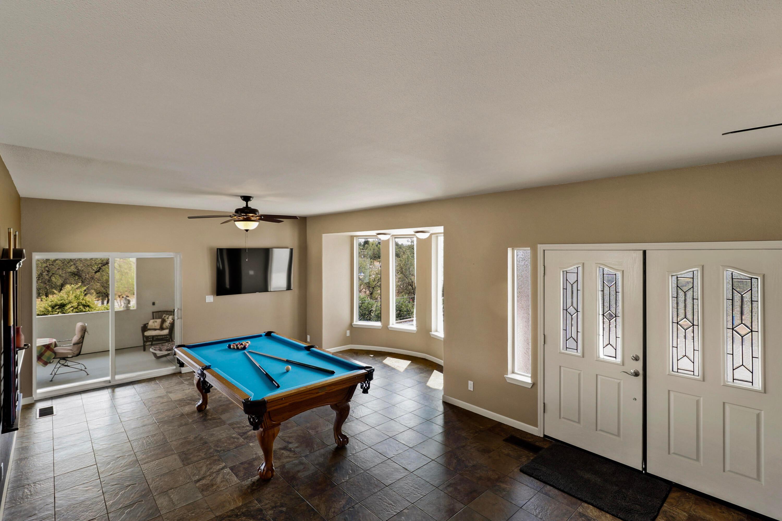 Redding, California, 96002, United States, 3 Bedrooms Bedrooms, ,3 BathroomsBathrooms,Residential,For Sale,1992839