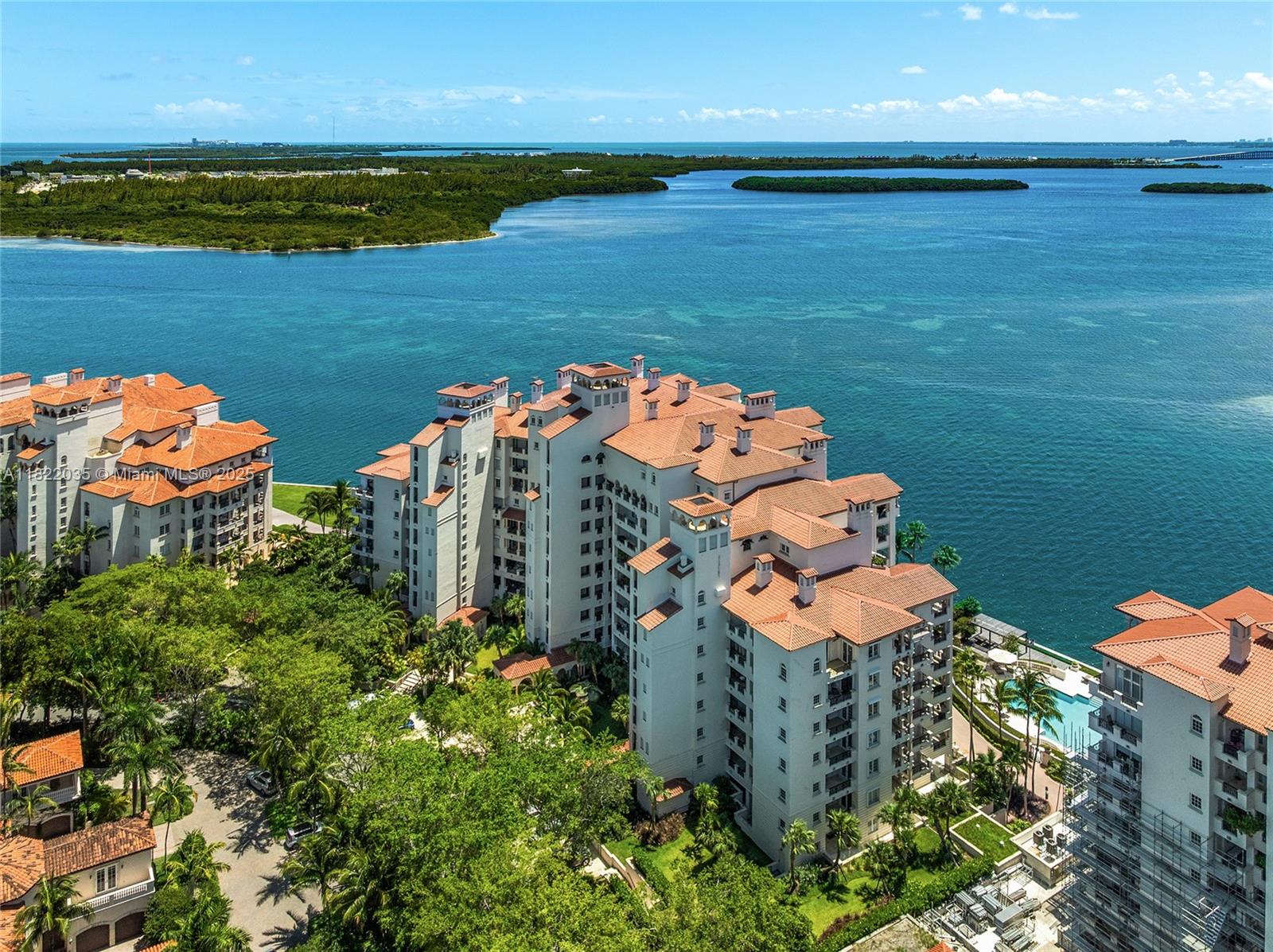 Miami Beach, Florida, 33109, United States, 4 Bedrooms Bedrooms, ,5 BathroomsBathrooms,Residential,For Sale,1858319
