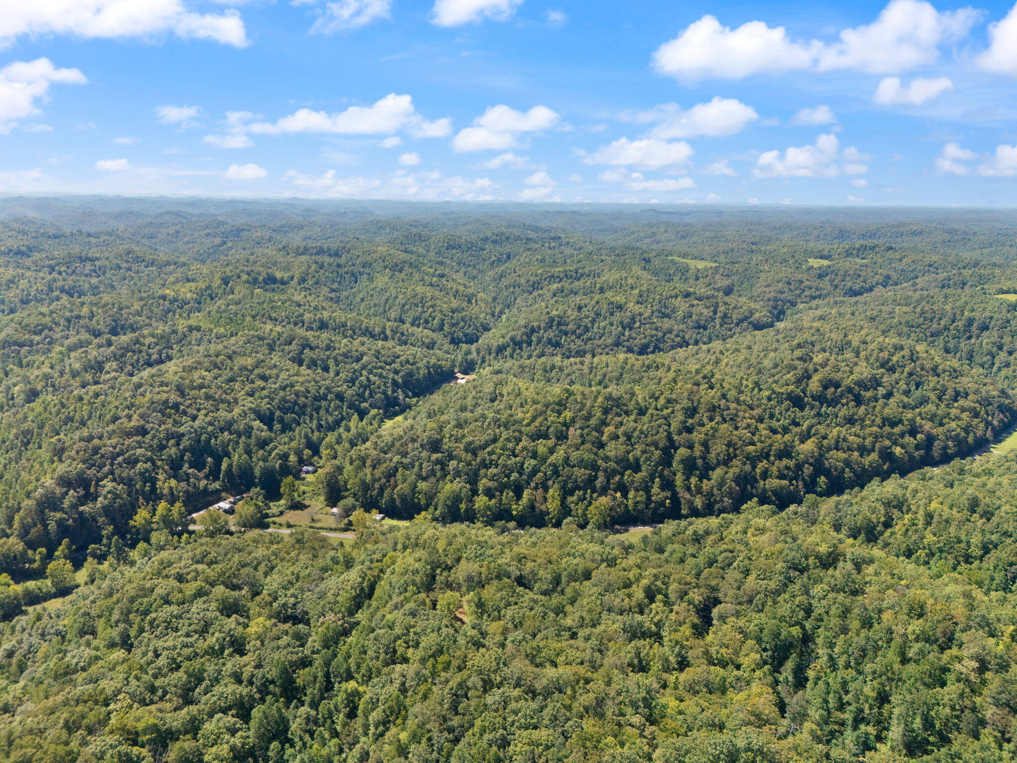 Sextons Creek, Kentucky, 40983, United States, 3 Bedrooms Bedrooms, ,2 BathroomsBathrooms,Residential,For Sale,1938834