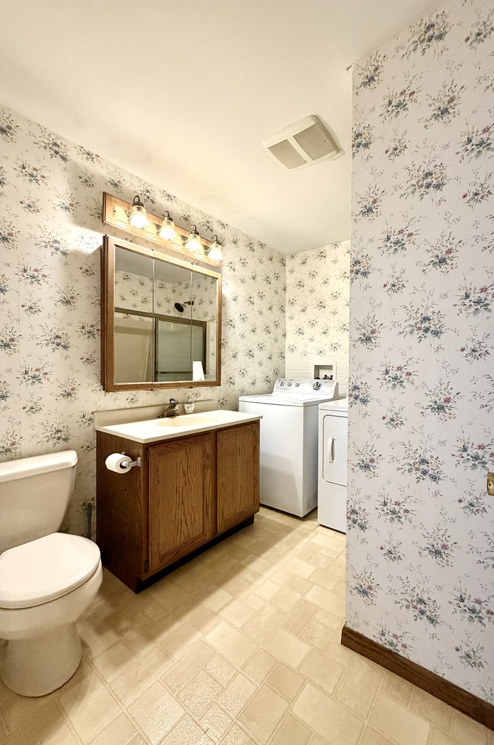 Sycamore, Illinois, 60178, United States, 4 Bedrooms Bedrooms, ,3 BathroomsBathrooms,Residential,For Sale,1988163