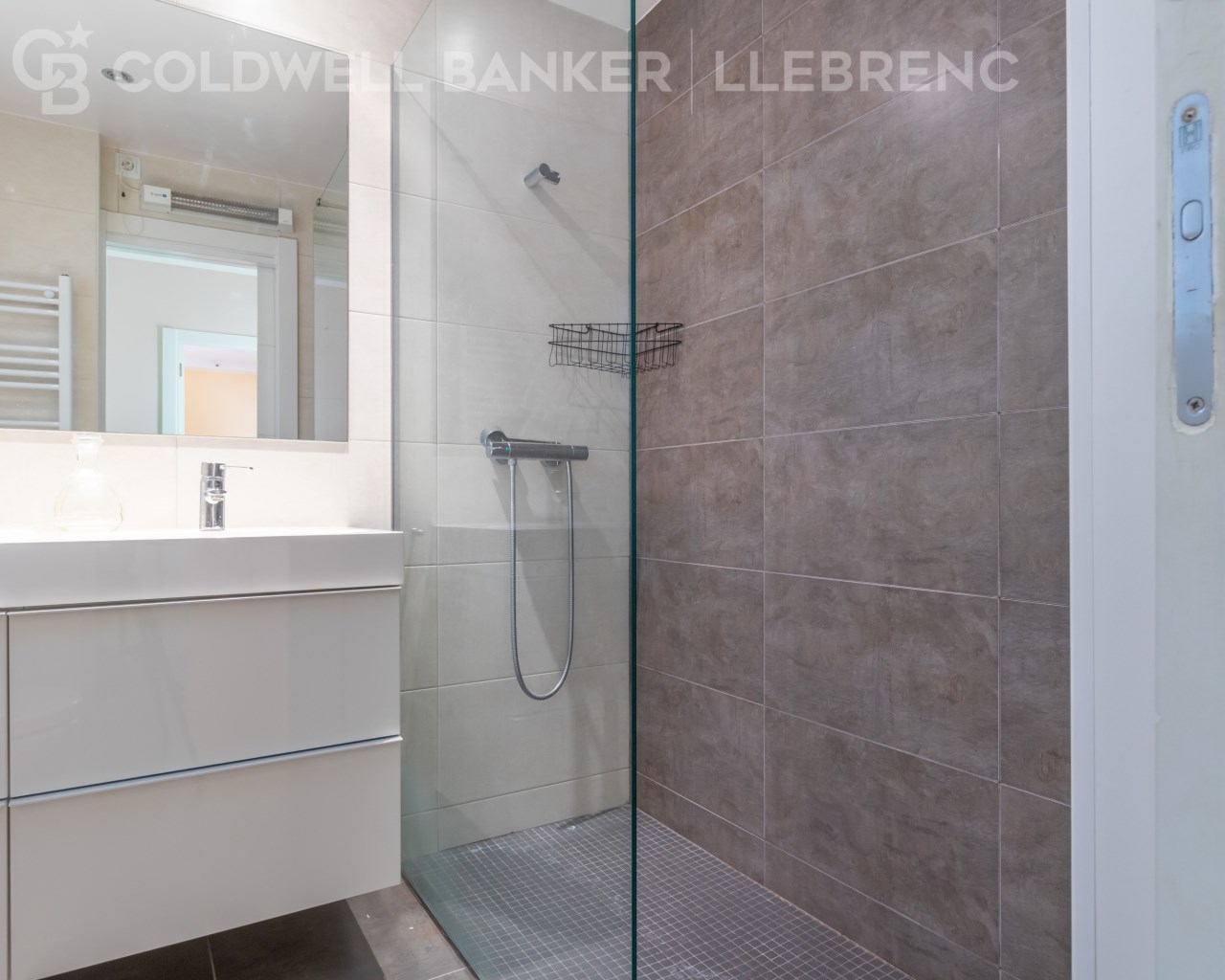 Barcelona, Barcelona, Sarri? - Sant Gervasi, Vallv, Barcelona, Catalonia, ES, 4 Bedrooms Bedrooms, ,2 BathroomsBathrooms,Residential,For Sale,Barcelona, Barcelona, Sarri? - Sant Gervasi, Vallv,1624056