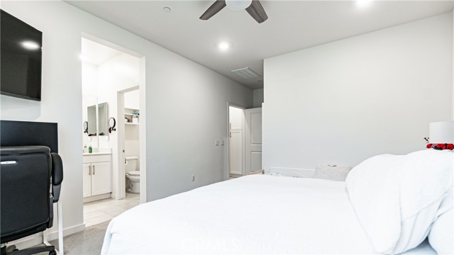 Ontario, California, 91761, United States, 2 Bedrooms Bedrooms, ,2 BathroomsBathrooms,Residential,For Sale,1993844