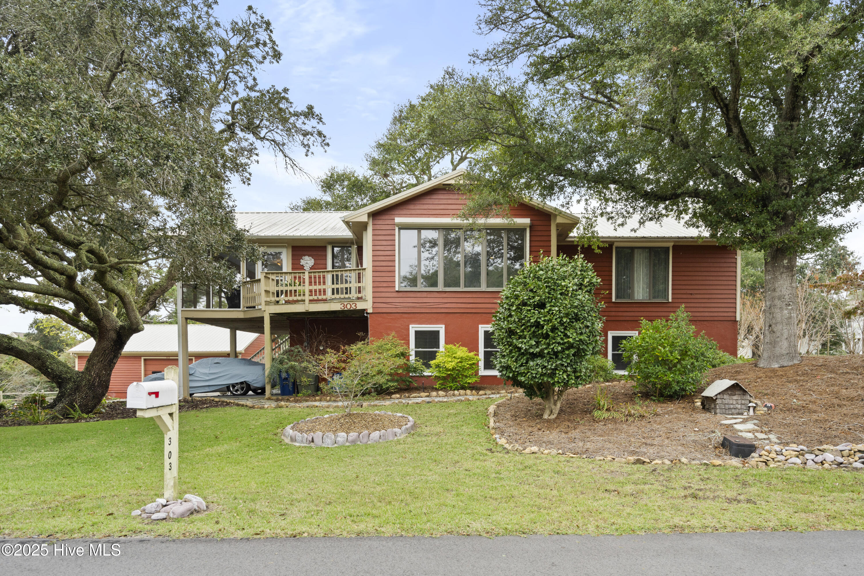 Emerald Isle, North Carolina, 28594, United States, 3 Bedrooms Bedrooms, ,3 BathroomsBathrooms,Residential,For Sale,1991113