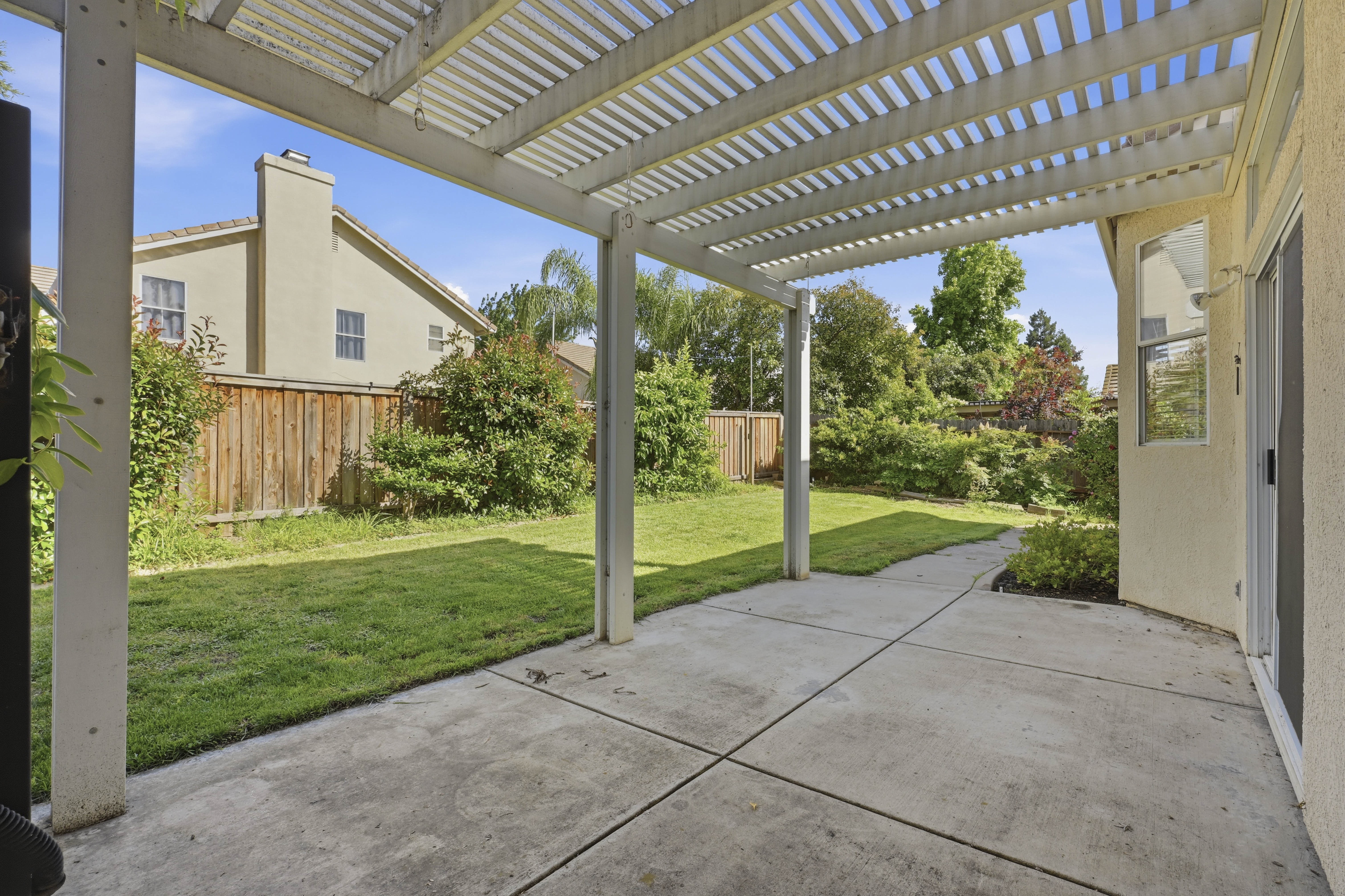  1240 Camino Capistrano, Roseville, CA 95747 - 物件實景
