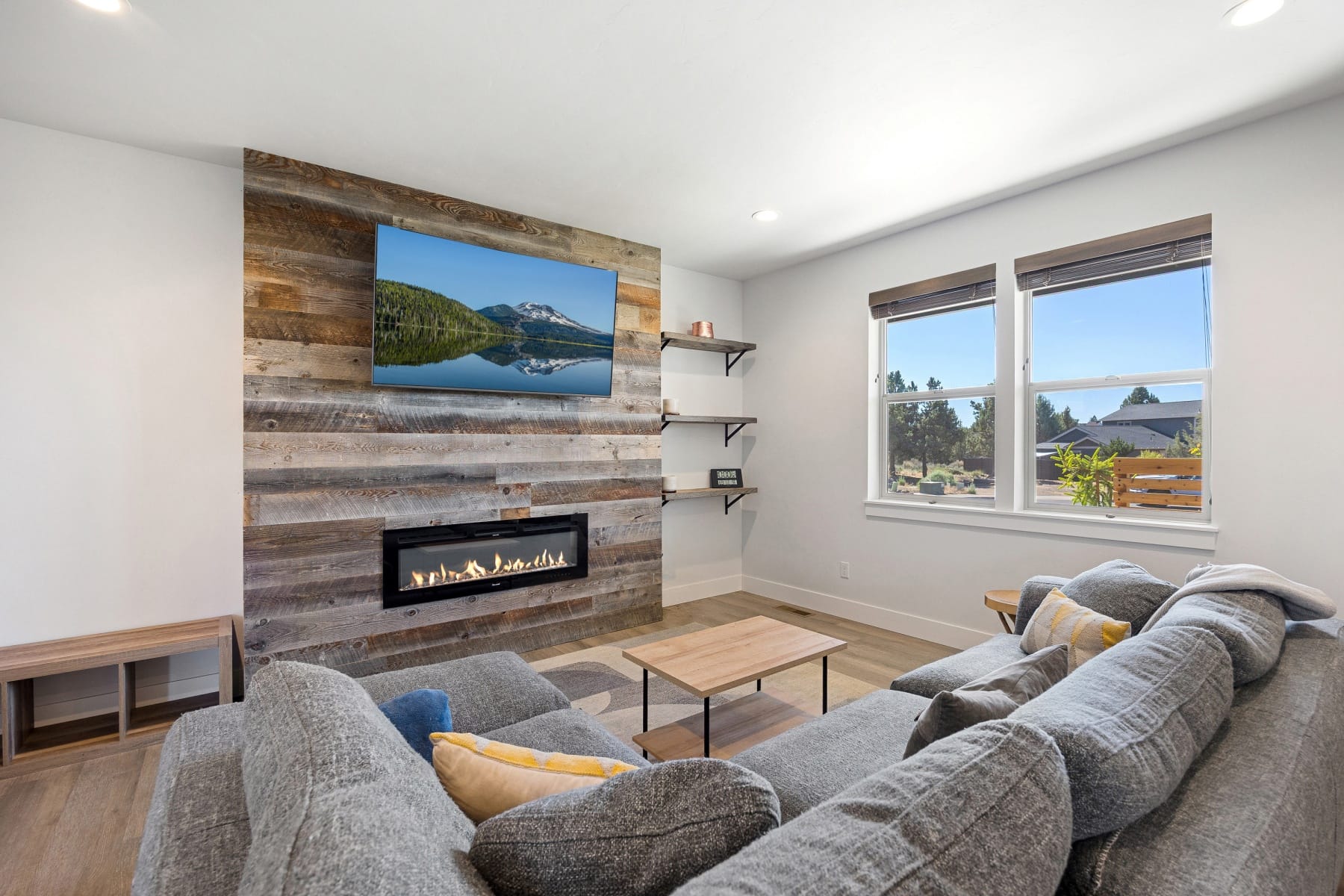  2350 NE Purcell Court Bend, OR 97701 - 物件實景