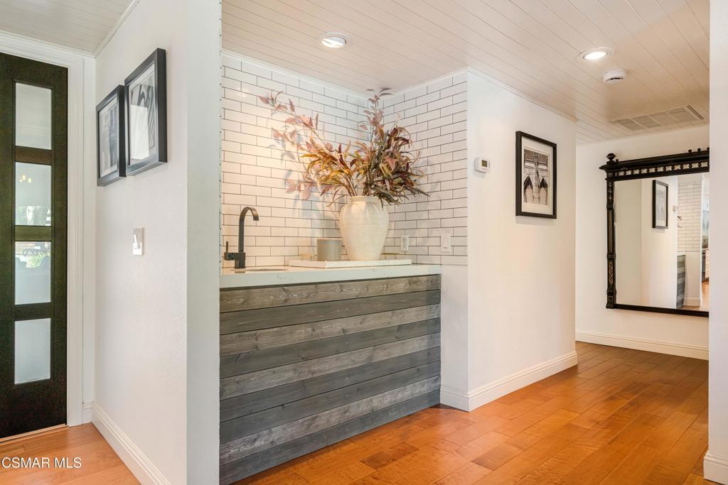 Simi Valley, California, 93065, United States, 4 Bedrooms Bedrooms, ,3 BathroomsBathrooms,Residential,For Sale,1941283