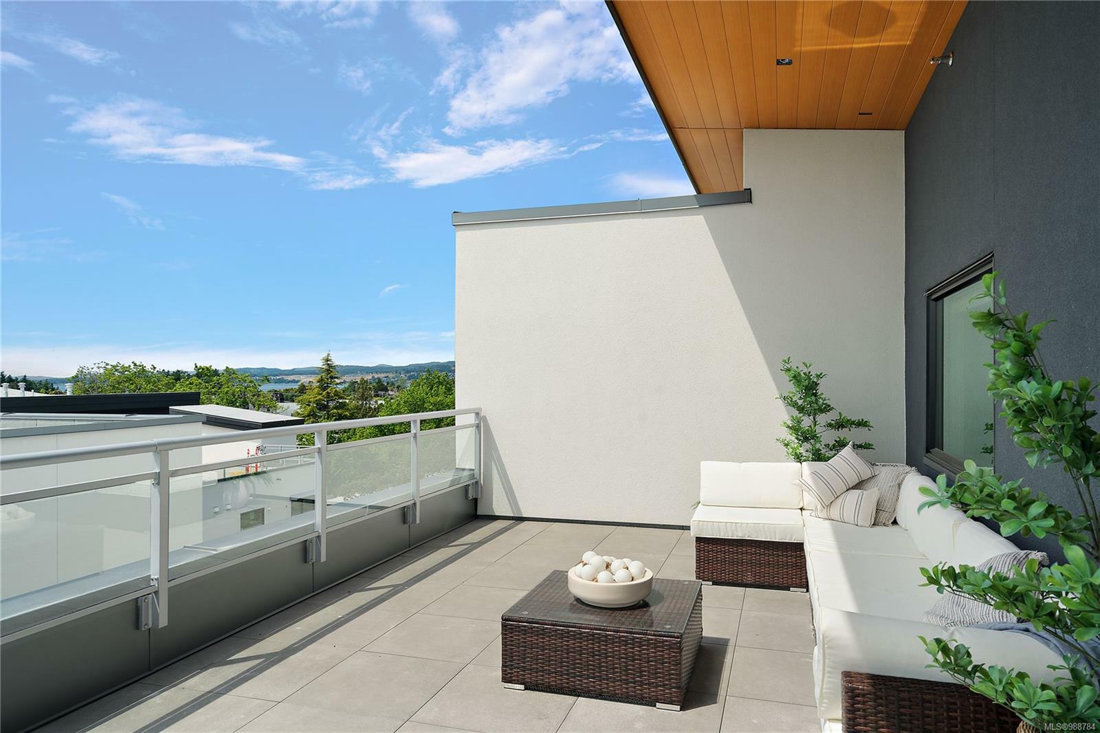 ESQUIMALT, British Columbia, V9A 6A1, CA, 2 Bedrooms Bedrooms, ,Residential,For Sale,1875625