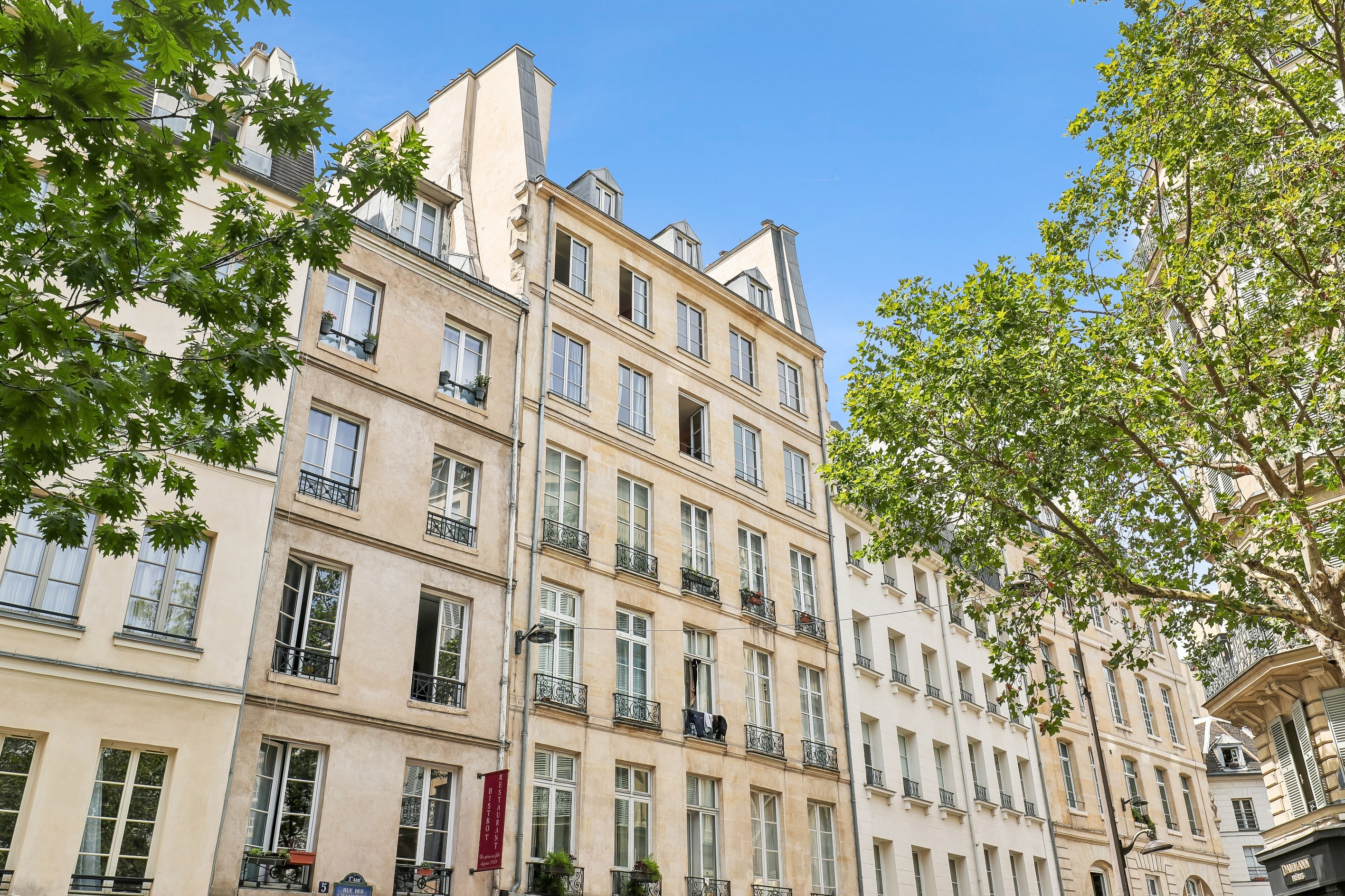 Charming 5-room duplex with stunning views of the Hôtel de Ville - 物件實景