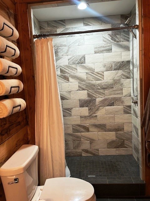 West Jefferson, North Carolina, 28694, United States, 2 Bedrooms Bedrooms, ,2 BathroomsBathrooms,Residential,For Sale,1986104