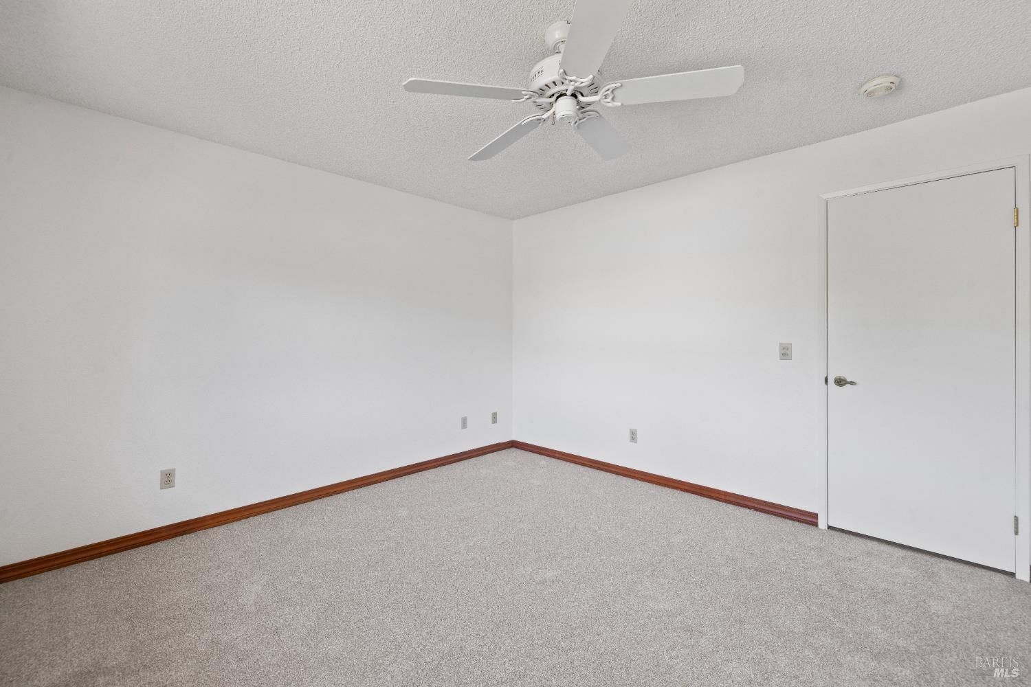 Santa Rosa, California, 95409, United States, 3 Bedrooms Bedrooms, ,2 BathroomsBathrooms,Residential,For Sale,1924390
