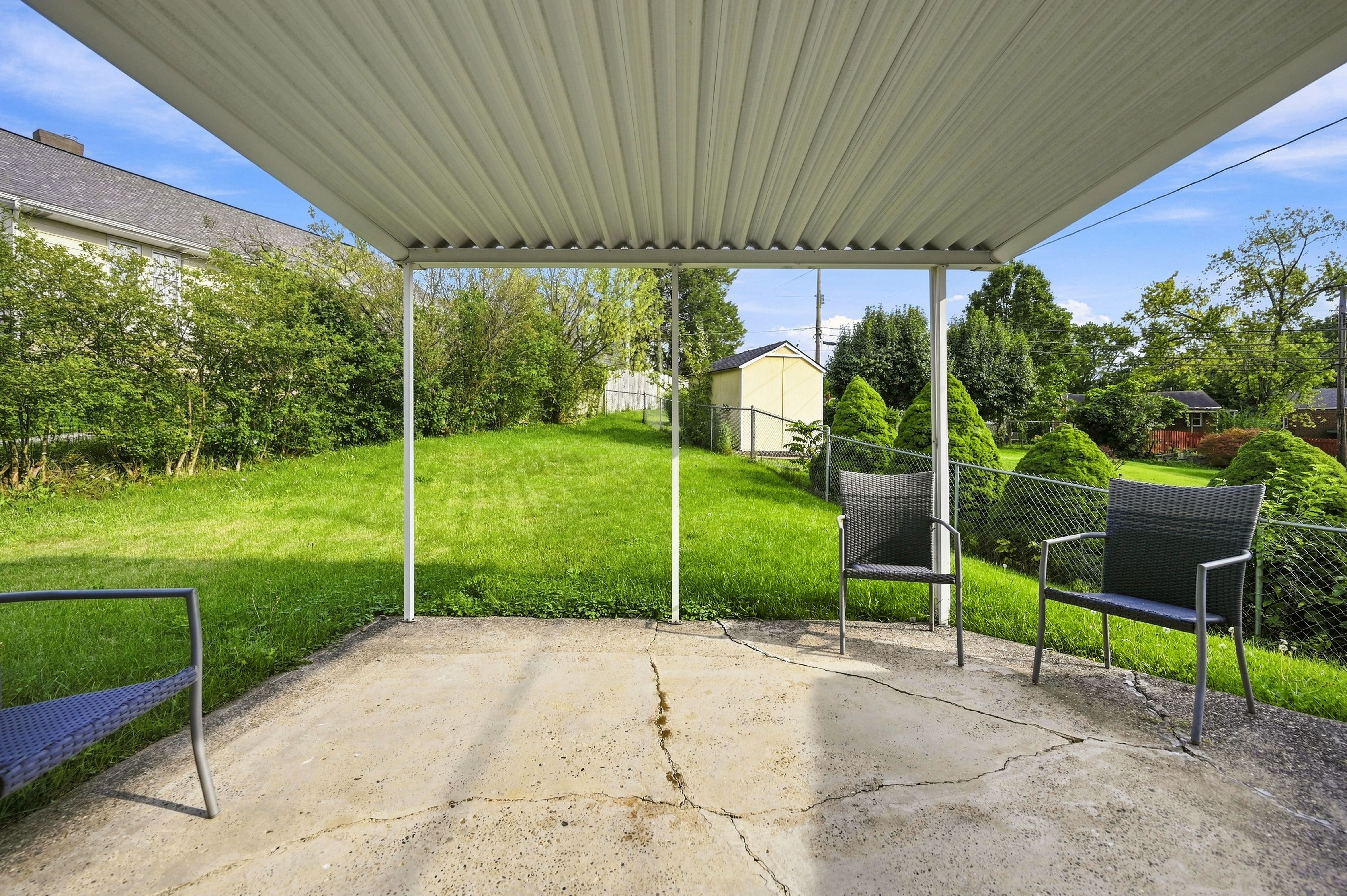  501 Sunnyland Avenue, Pittsburgh, PA 15227 - 物件實景
