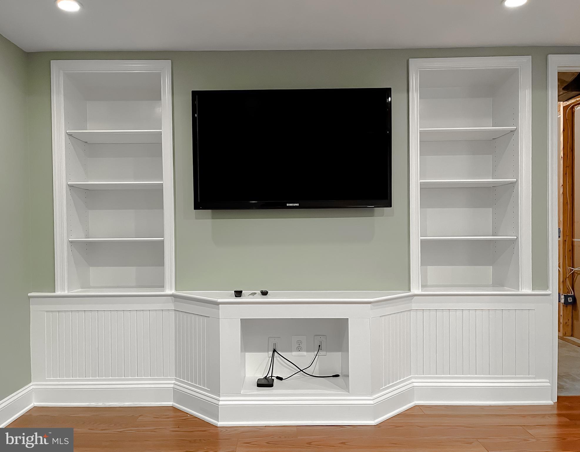 Leonardtown, Maryland, 20650, United States, 5 Bedrooms Bedrooms, ,4 BathroomsBathrooms,Residential,For Sale,2006154