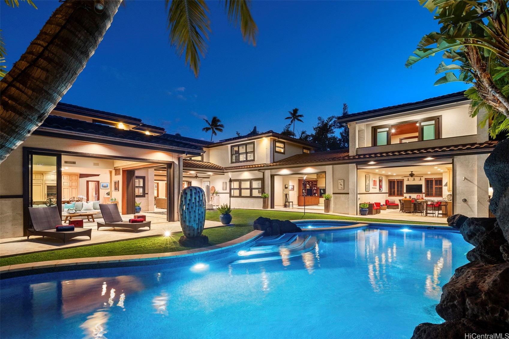 Honolulu, Hawaii, 96816, United States, 5 Bedrooms Bedrooms, ,8 BathroomsBathrooms,Residential,For Sale,1859749