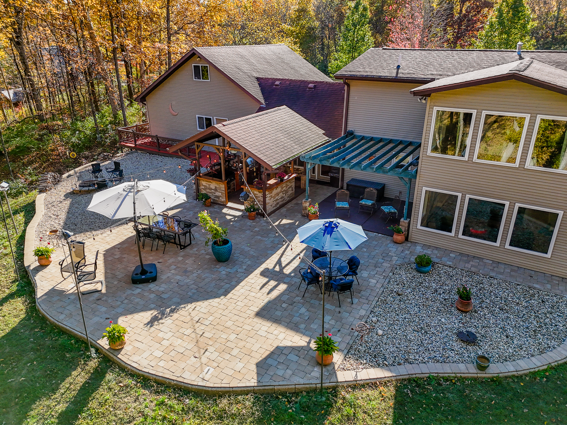 Charelston, Illinois, 61920, United States, 3 Bedrooms Bedrooms, ,3 BathroomsBathrooms,Residential,For Sale,1988576