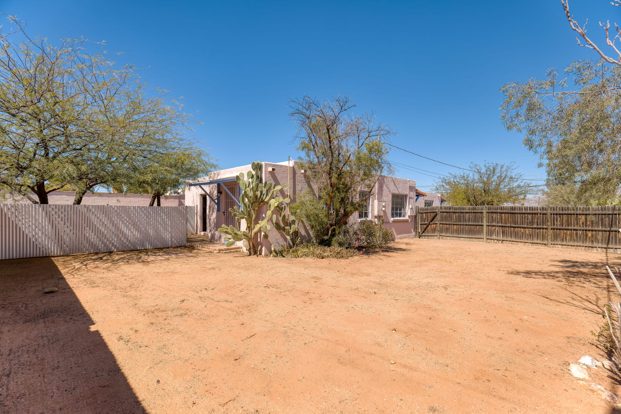  2936-2940  E Edison Street, Tucson, AZ 85716 - 物件實景