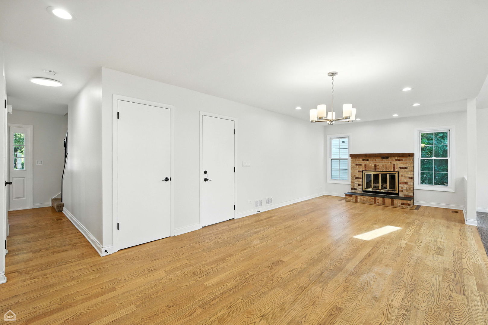 Buffalo Grove, Illinois, 60089, United States, 4 Bedrooms Bedrooms, ,3 BathroomsBathrooms,Residential,For Sale,1911732