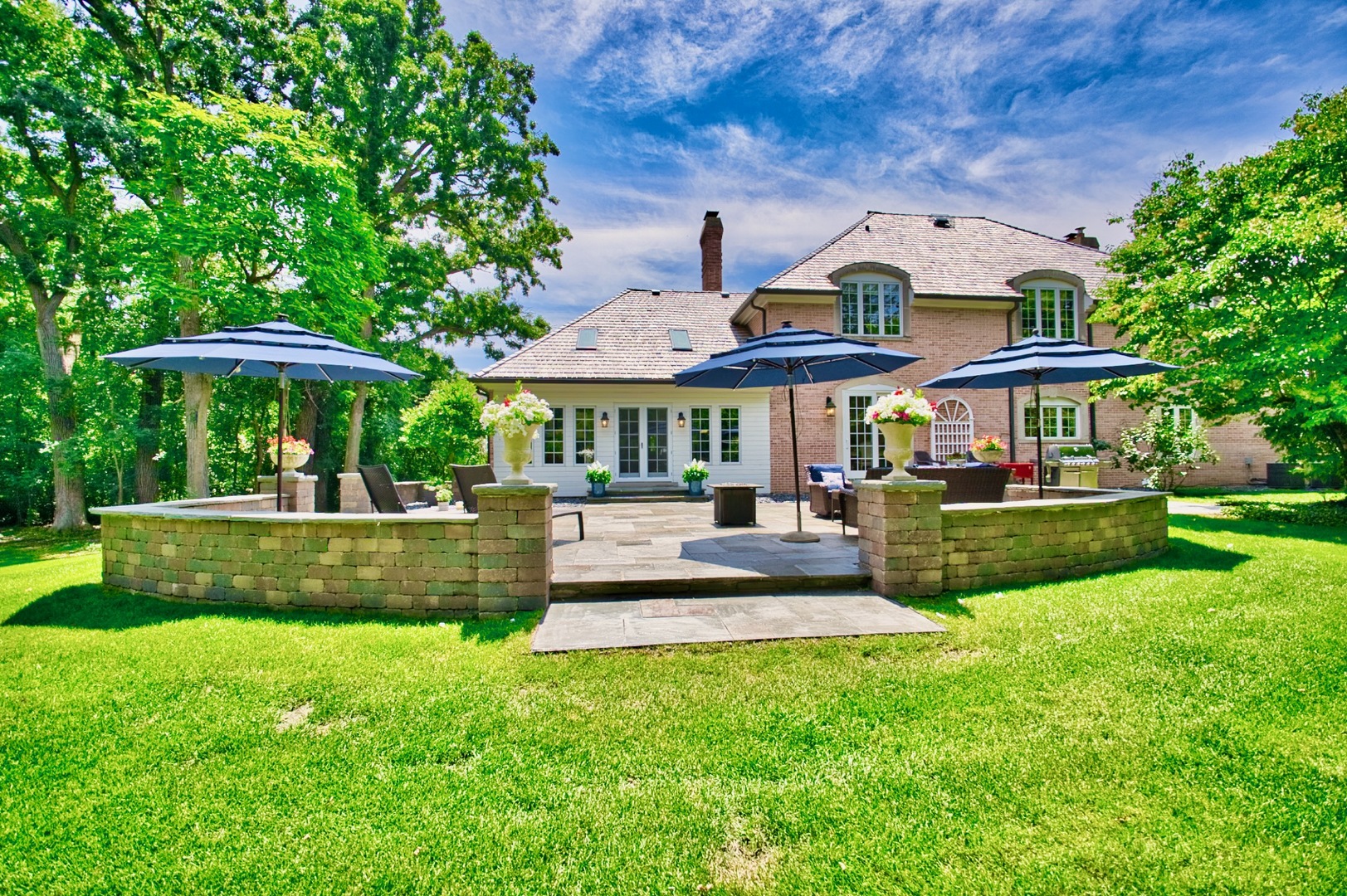 Lake Forest, Illinois, 60045, United States, 4 Bedrooms Bedrooms, ,5 BathroomsBathrooms,Residential,For Sale,2038354