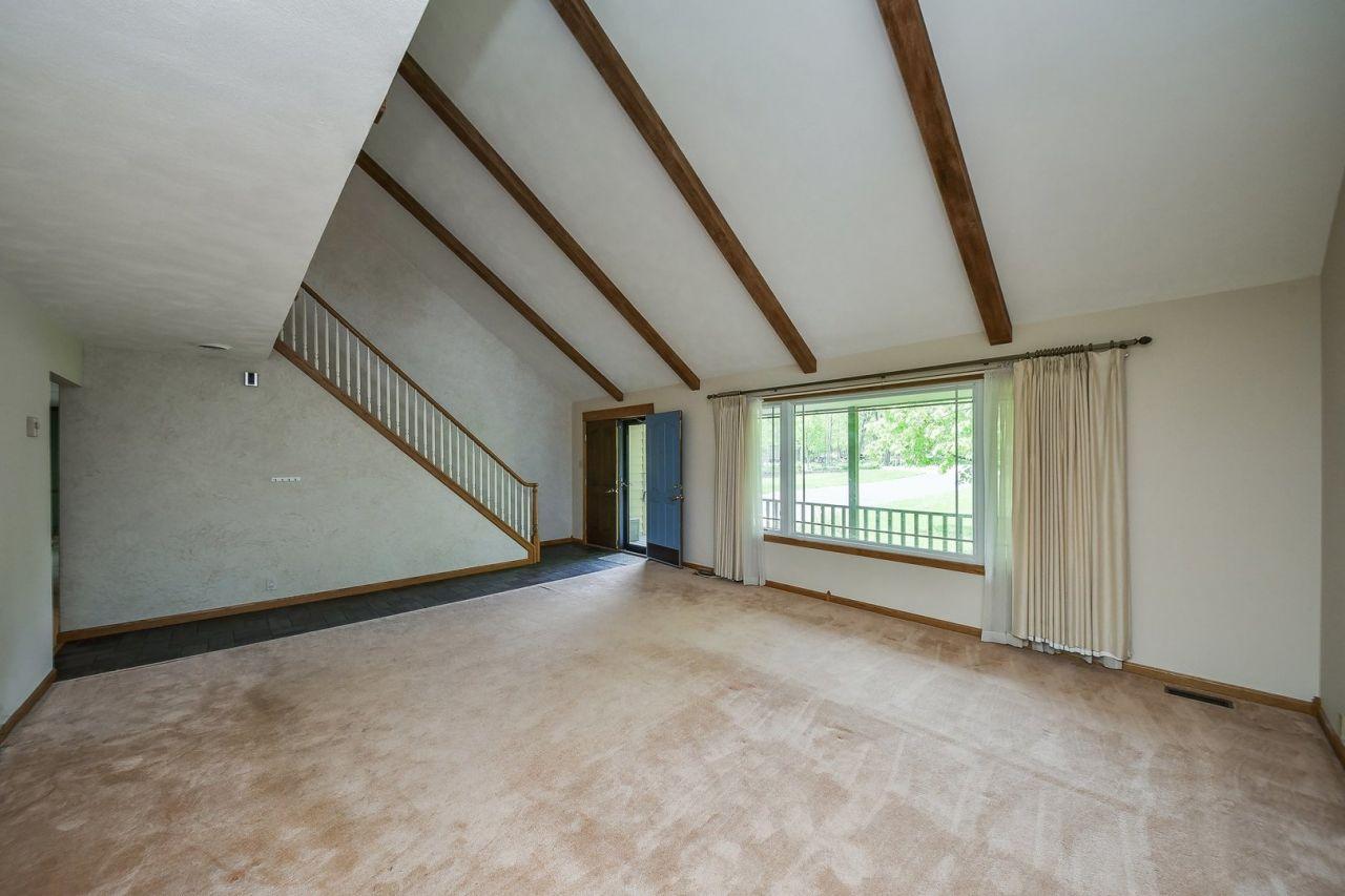 Oswego, Illinois, 60543, United States, 4 Bedrooms Bedrooms, ,3 BathroomsBathrooms,Residential,For Sale,1827173