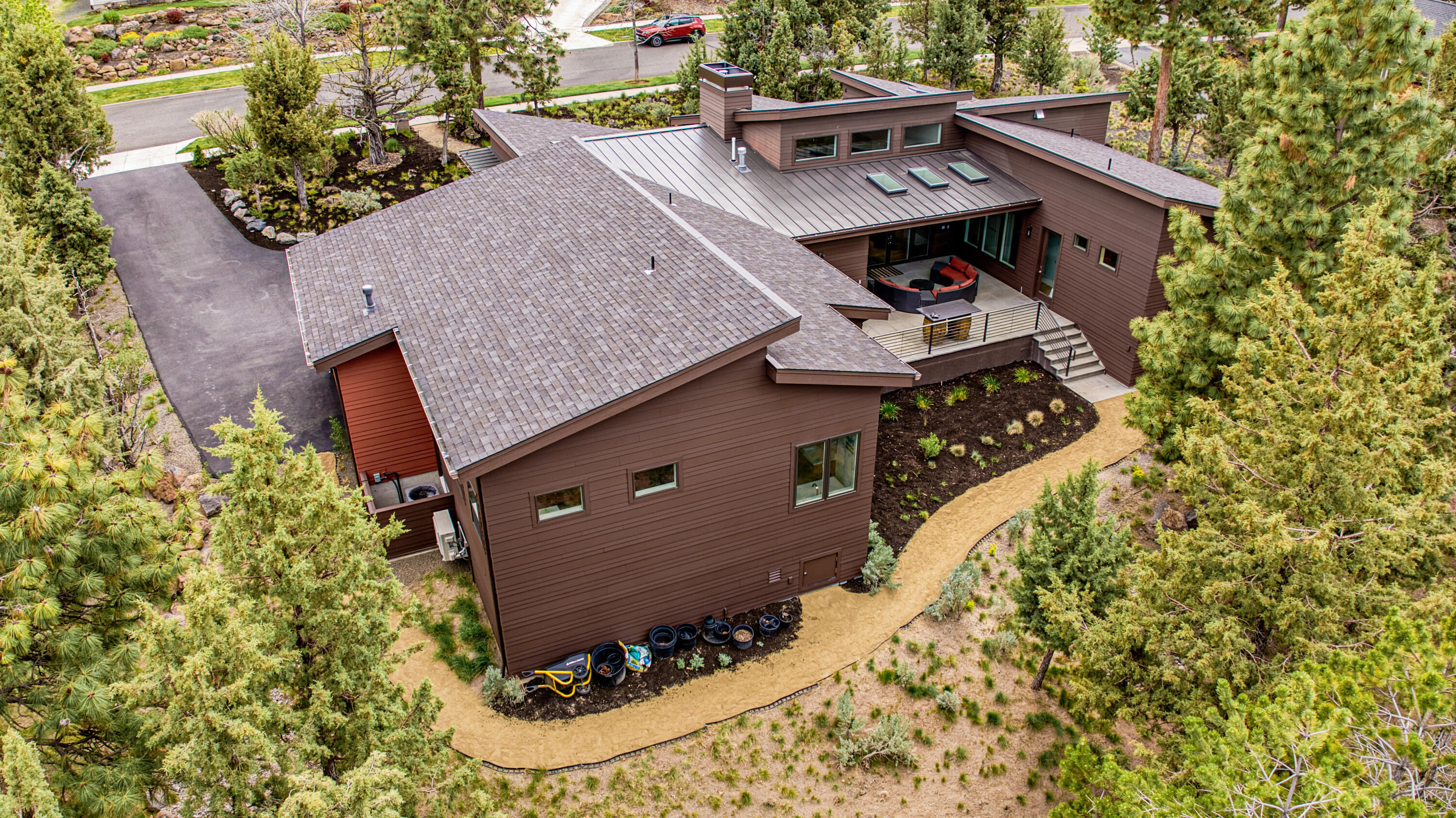 Bend, Oregon, 97703, United States, 3 Bedrooms Bedrooms, ,3 BathroomsBathrooms,Residential,For Sale,1826383