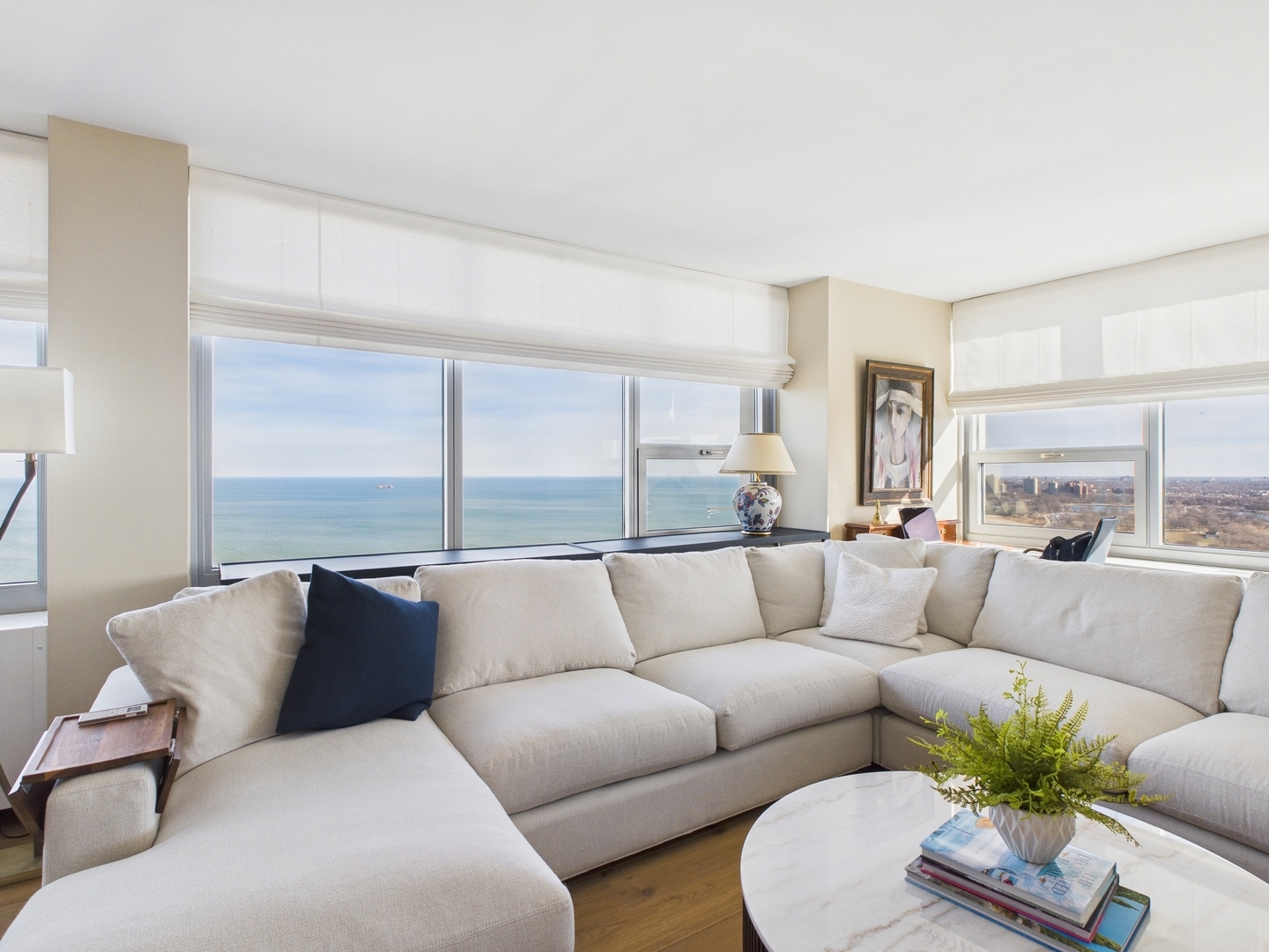 Chicago, Illinois, 60637, United States, 3 Bedrooms Bedrooms, ,3 BathroomsBathrooms,Residential,For Sale,1752427