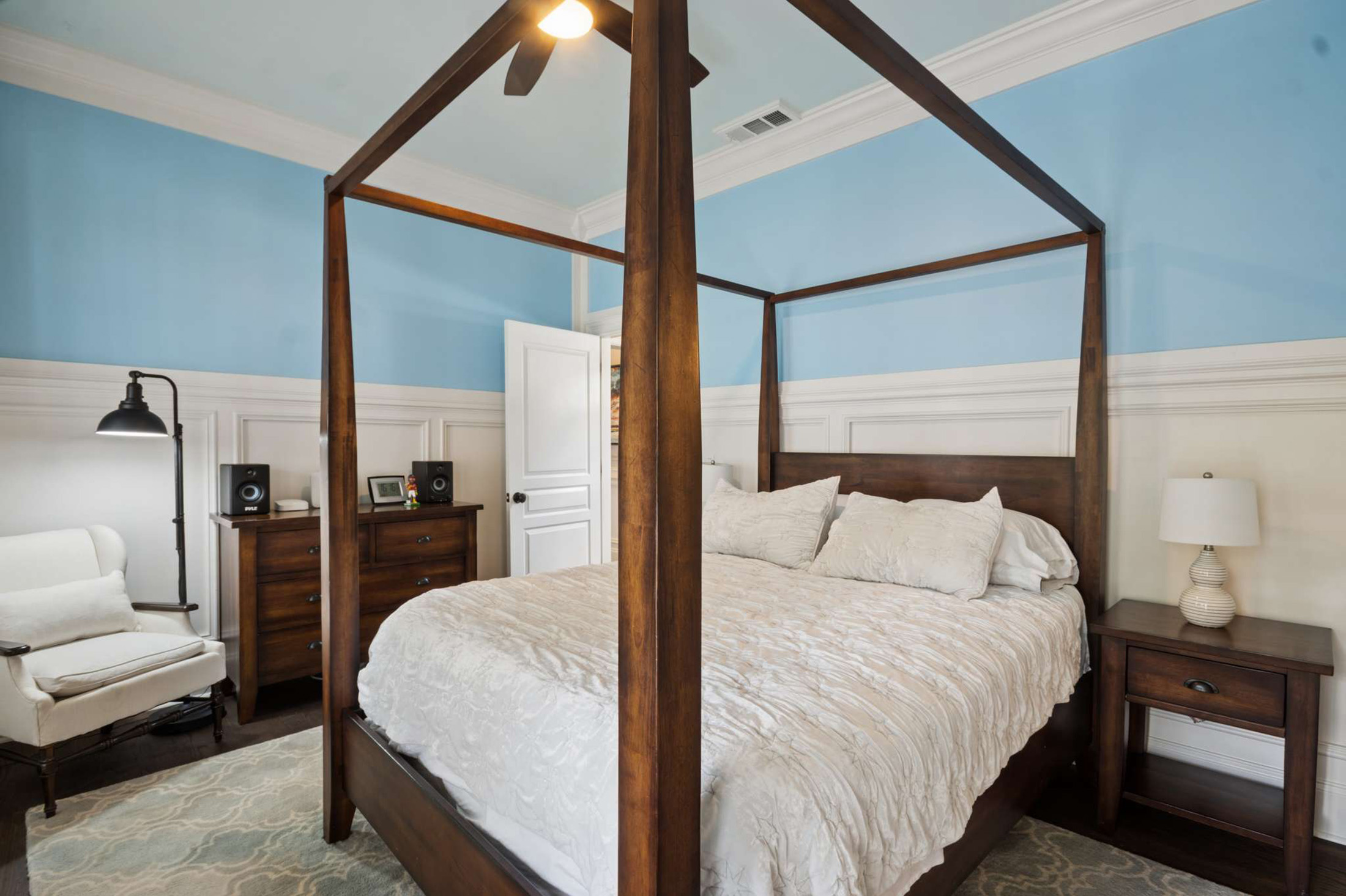  Exceptional Southern Elegance in Peachtree City
