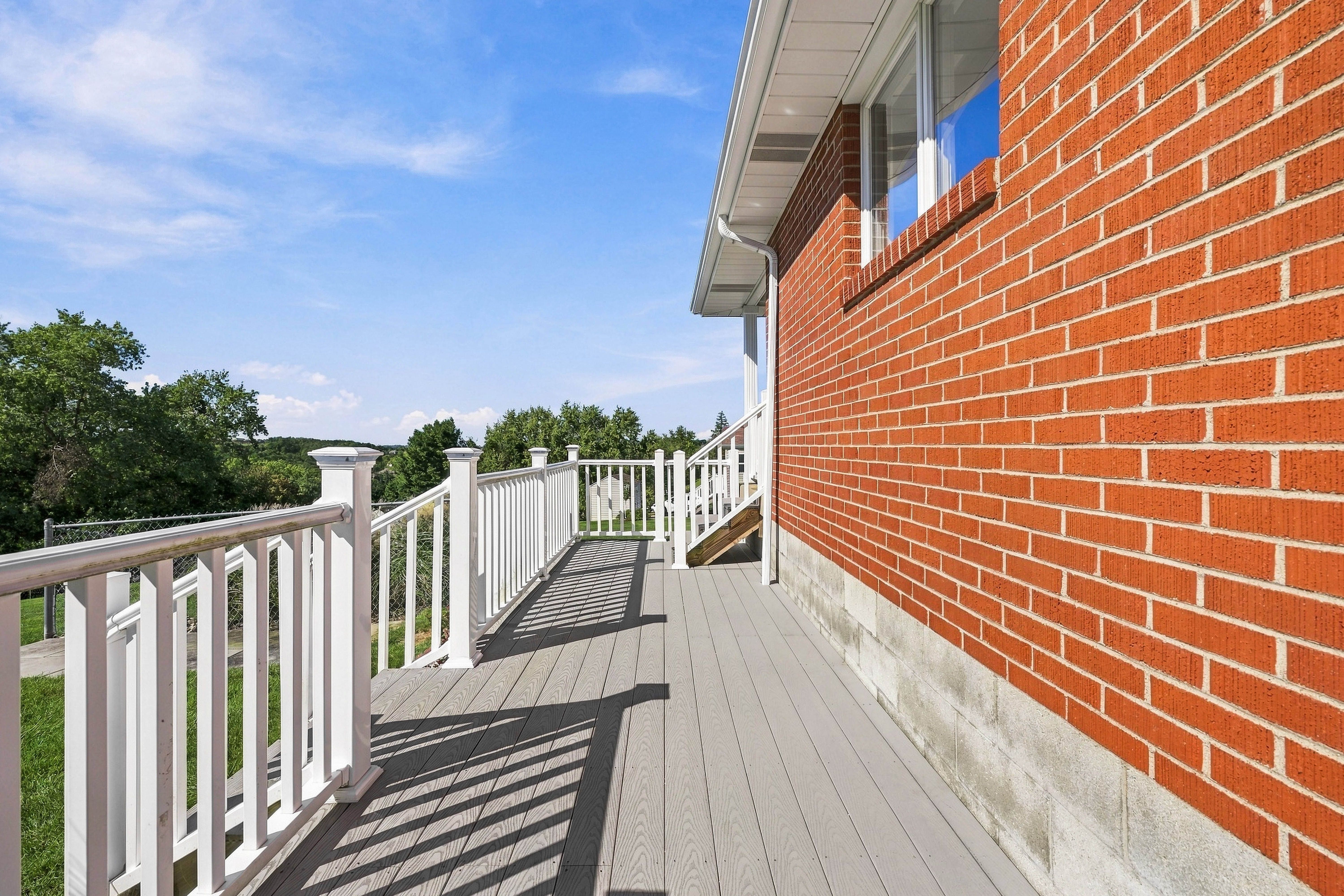  16 South Rolling Hills Avenue, Irwin, PA 15642 - 物件實景