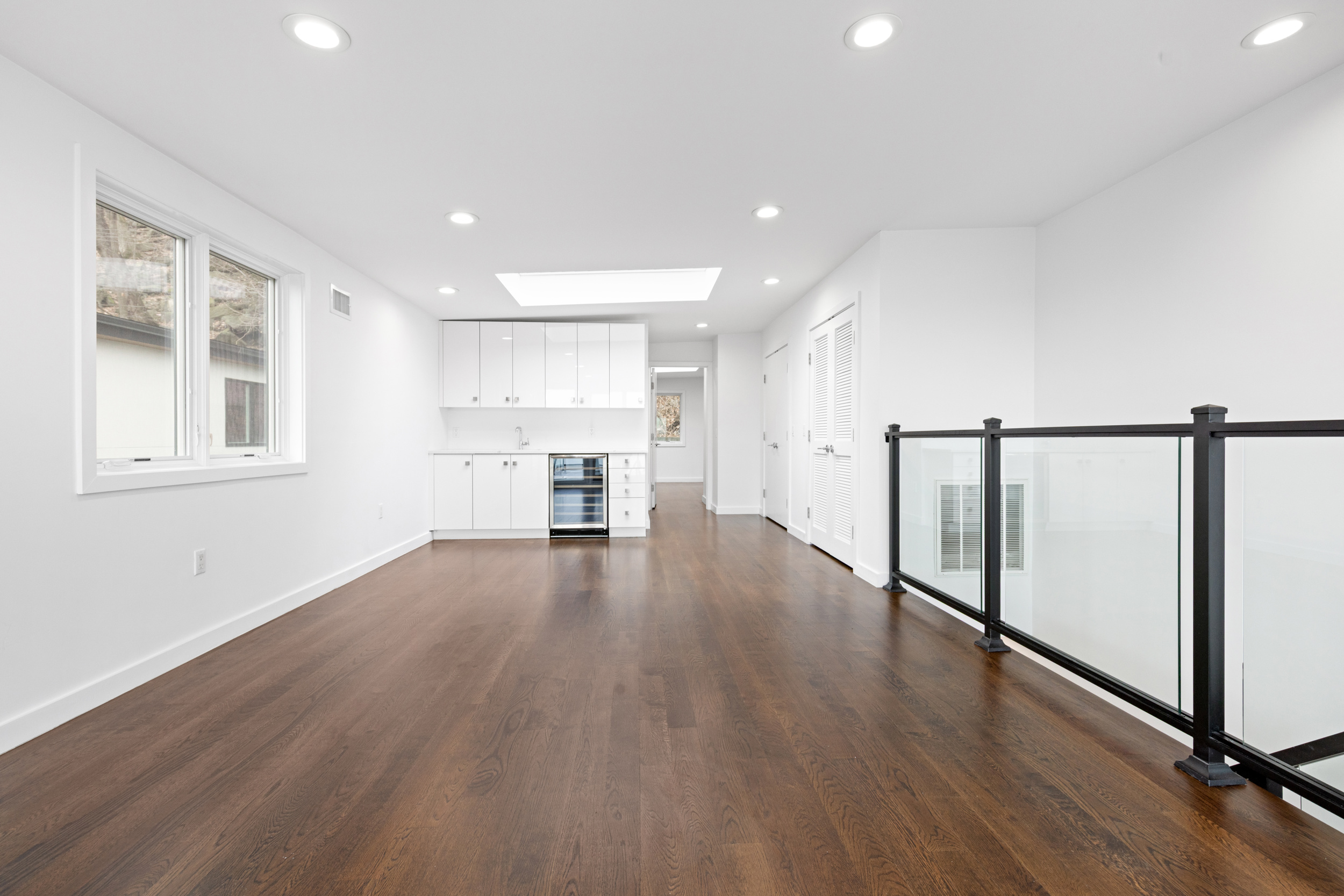  712 Undercliff Avenue, Edgewater, NJ, 07020 - 物件實景