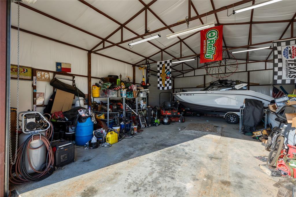 Springtown, Texas, 76082, United States, 4 Bedrooms Bedrooms, ,2 BathroomsBathrooms,Residential,For Sale,1980102