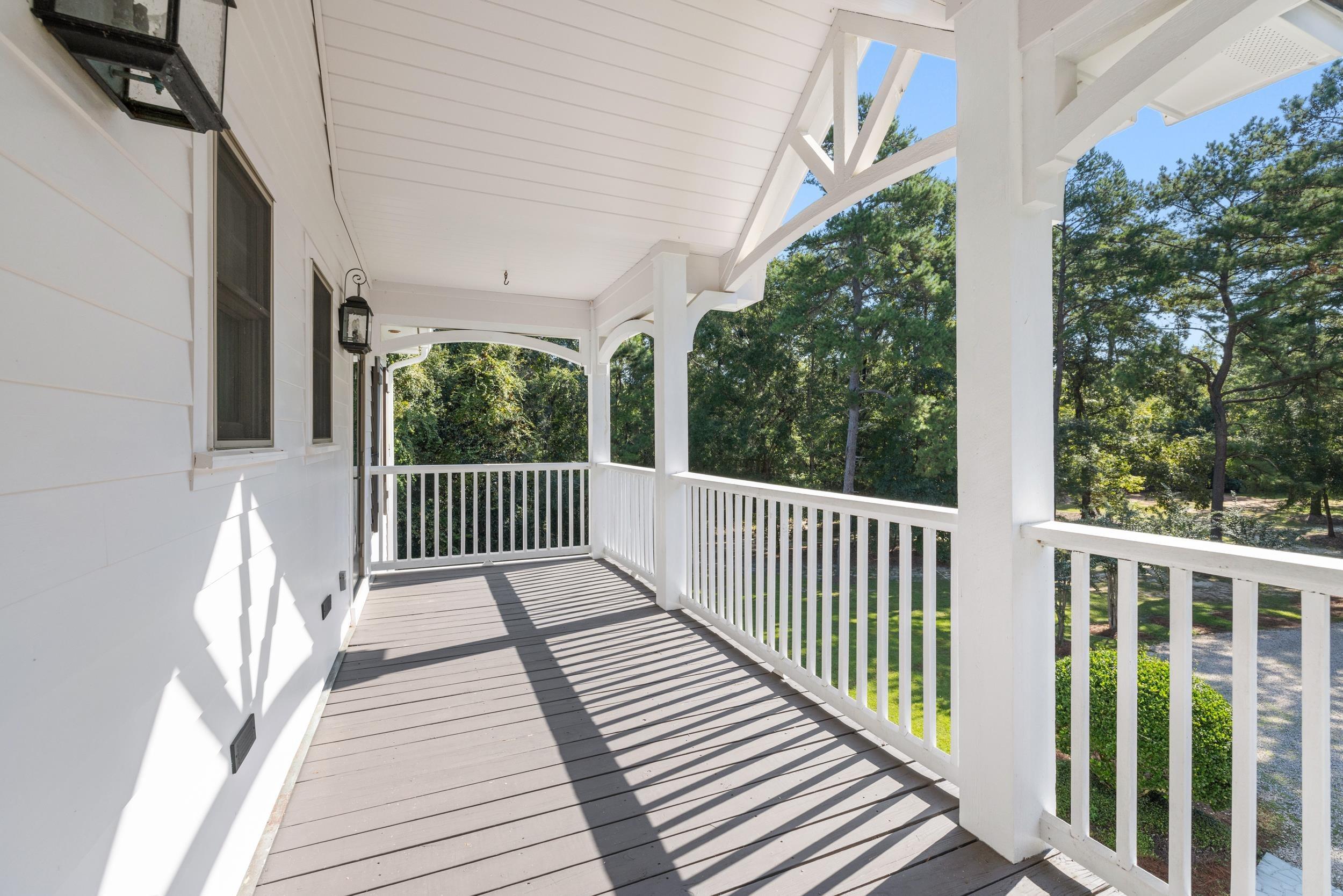 Tallahassee, Florida, 32312, United States, 4 Bedrooms Bedrooms, ,6 BathroomsBathrooms,Residential,For Sale,1846572