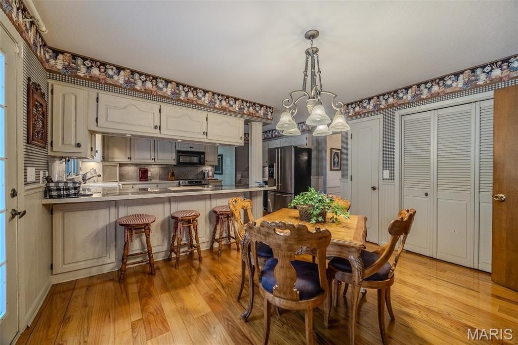 Lebanon, Missouri, 65536, United States, 5 Bedrooms Bedrooms, ,5 BathroomsBathrooms,Residential,For Sale,1973861