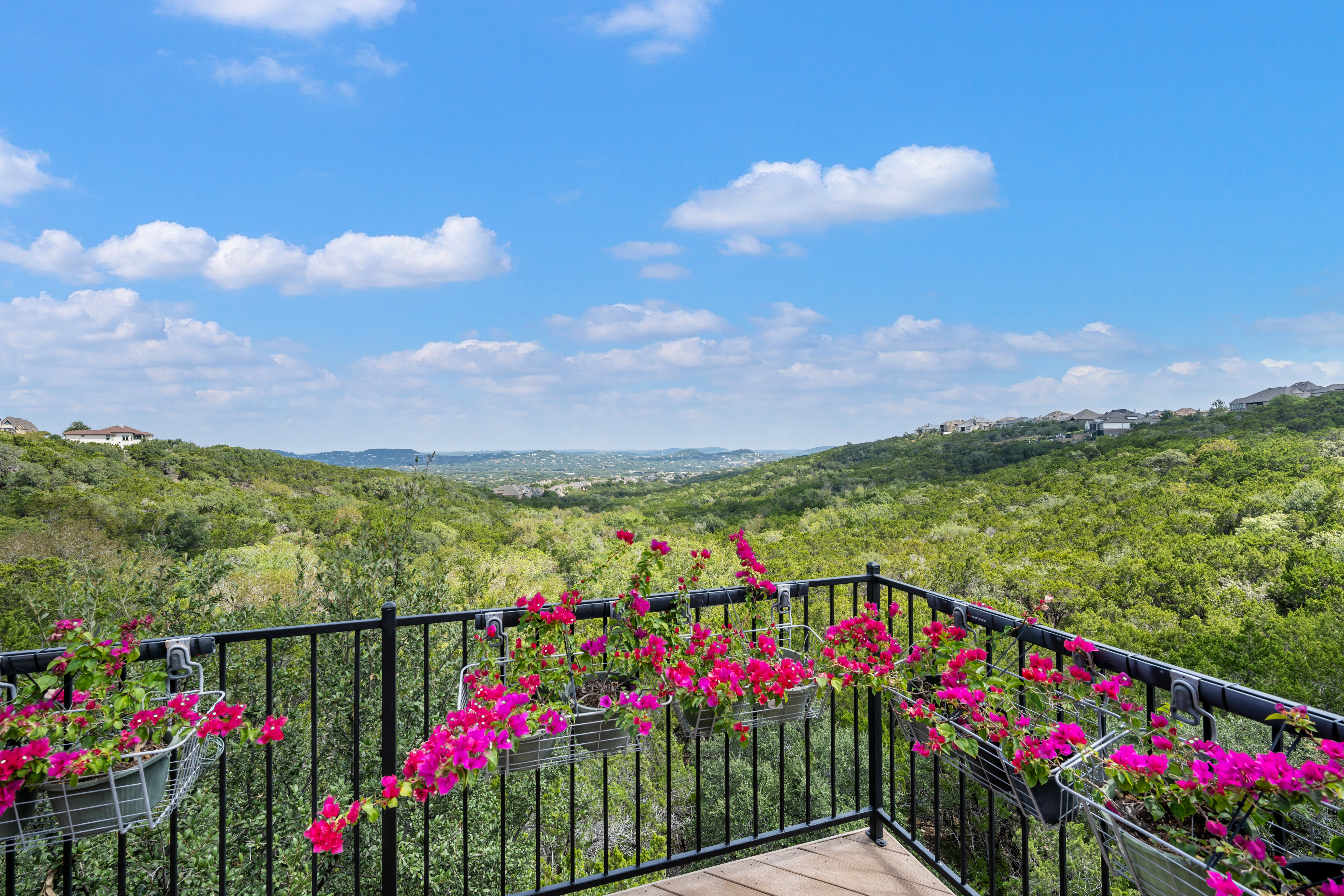  Single-Story Luxury Retreat in Stonewall Estates - 物件實景