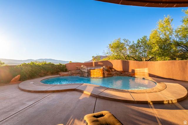 St. George, Utah, 84770, United States, 4 Bedrooms Bedrooms, ,5 BathroomsBathrooms,Residential,For Sale,1980963