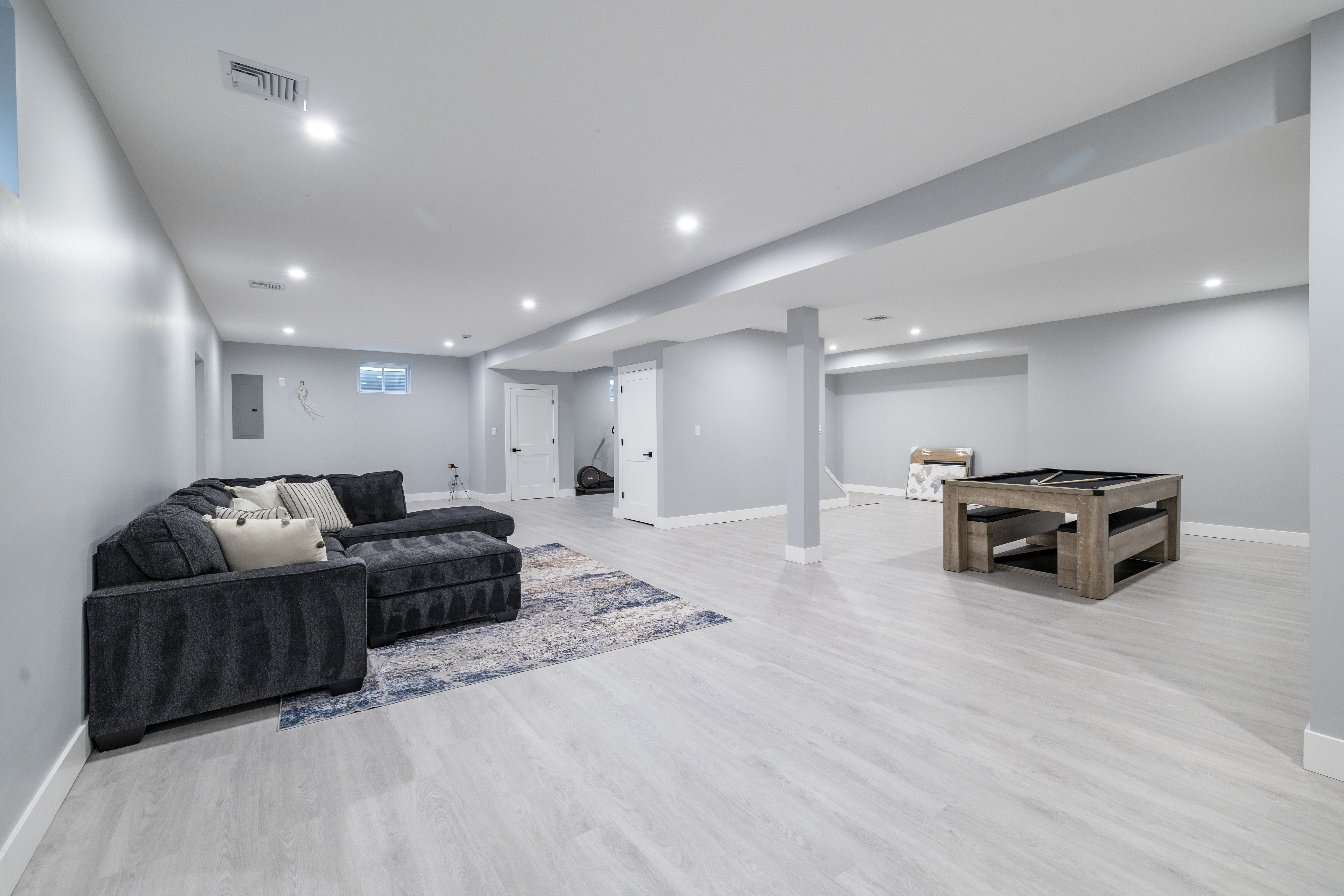  23 Faith Lane, Westbury, NY 11590 - 物件實景