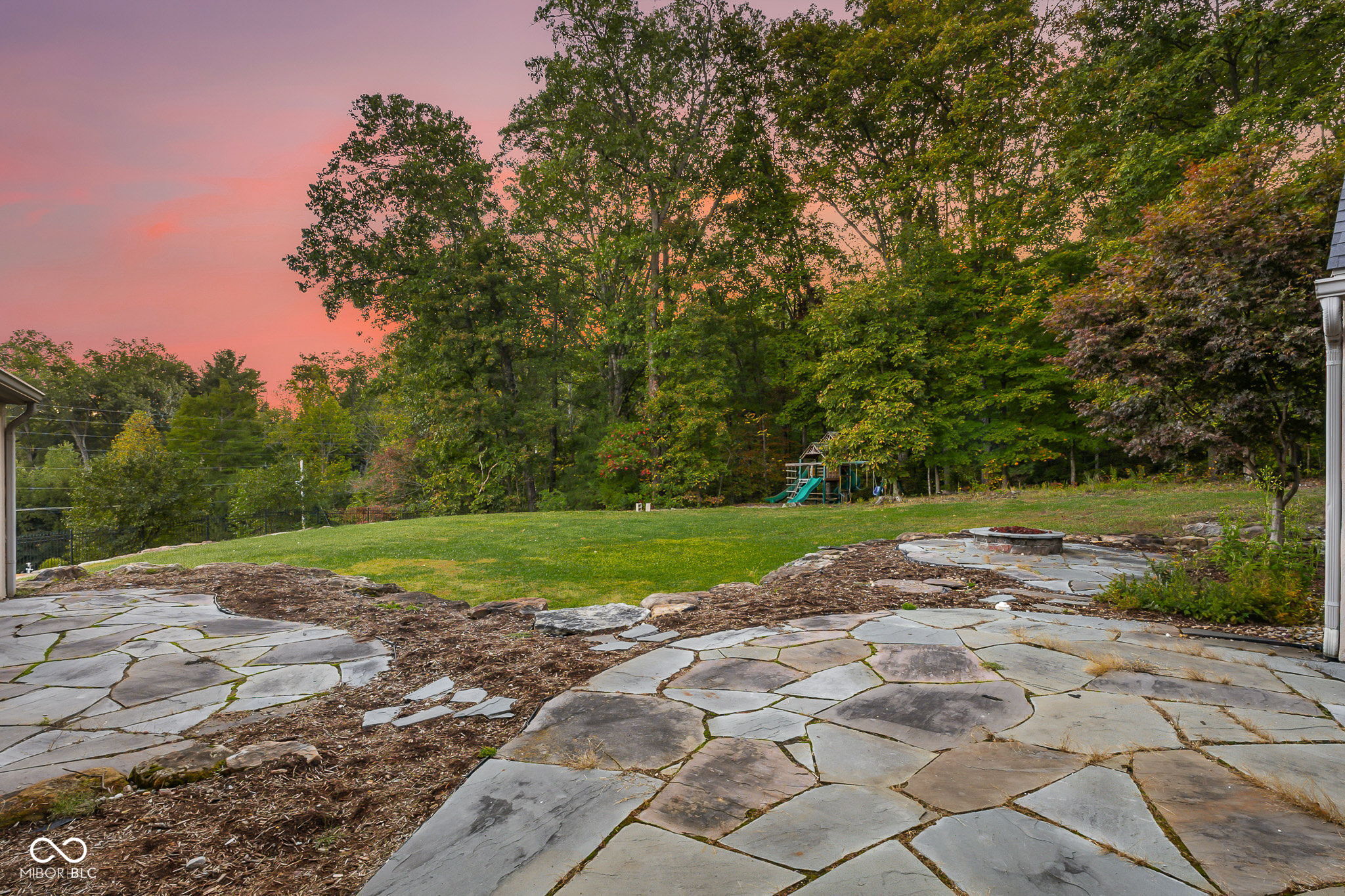 Columbus, Indiana, 47201, United States, 5 Bedrooms Bedrooms, ,6 BathroomsBathrooms,Residential,For Sale,1982008