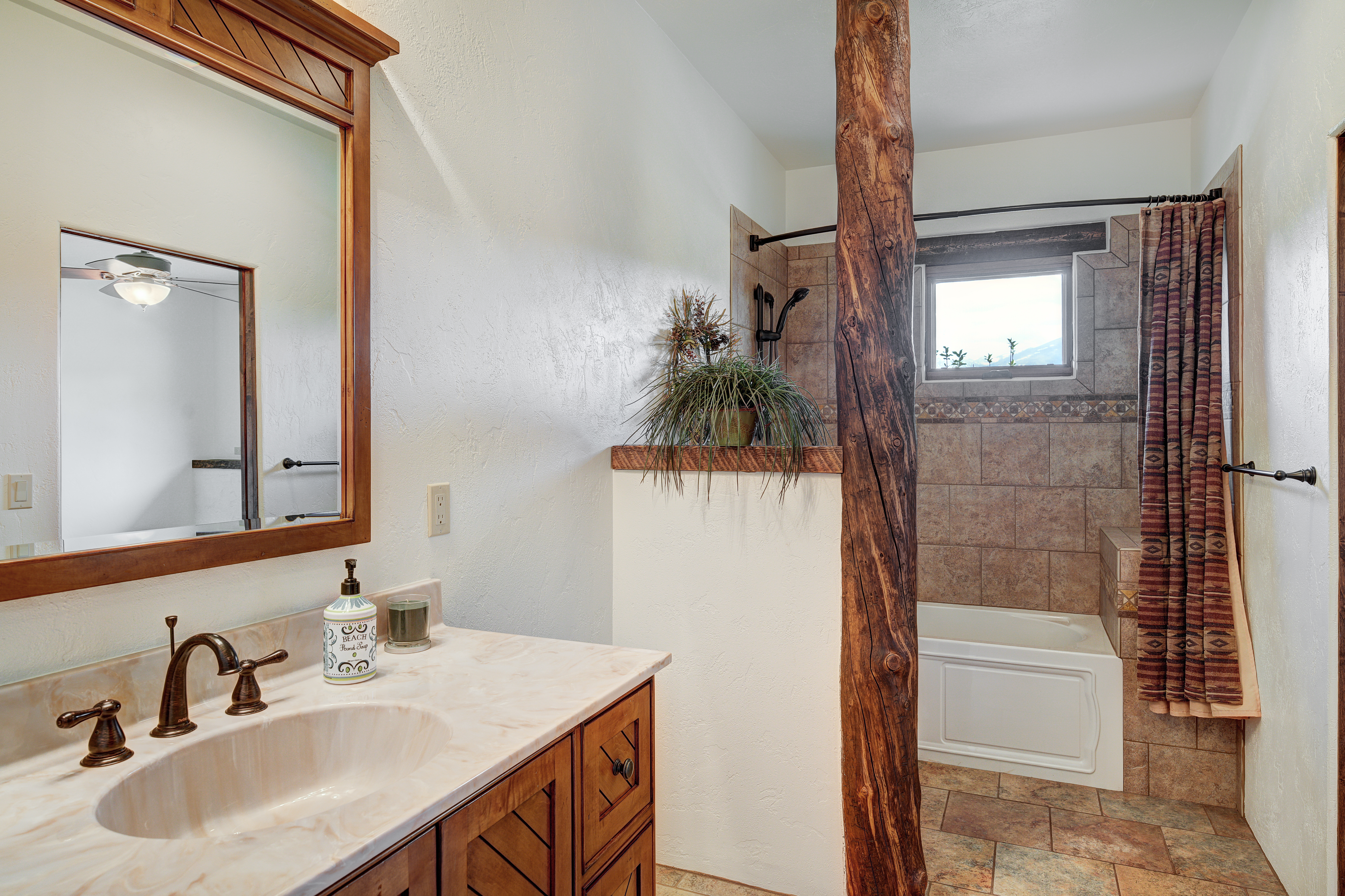 1328 Round Up Road, Westcliffe, CO, 81252 - 物件實景