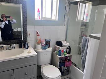 Los Angeles, California, 90002, United States, 4 Bedrooms Bedrooms, ,Residential,For Sale,1915787