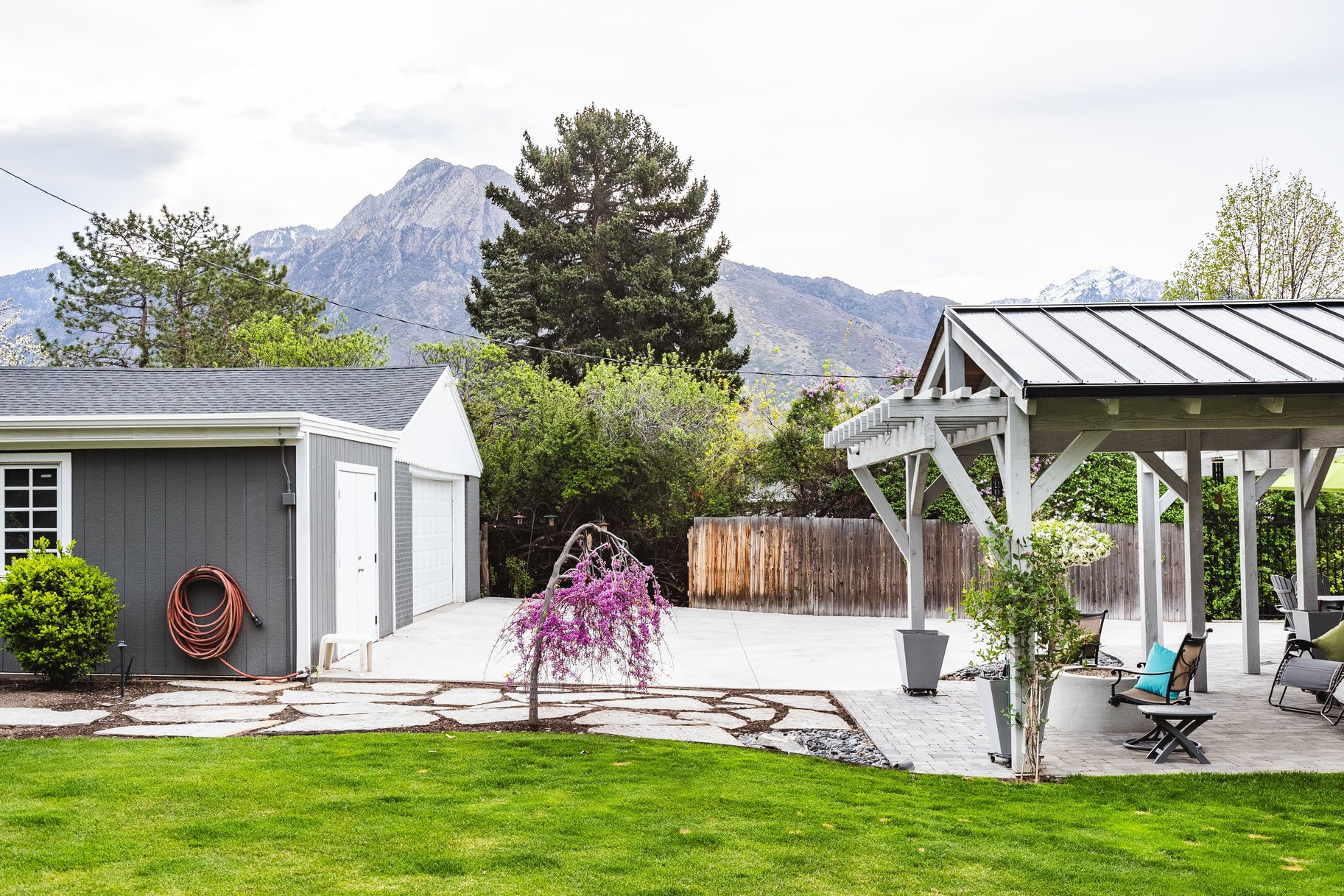  Tastefully Updated Holladay Rambler on .60 acre Manicured Lot - 物件實景