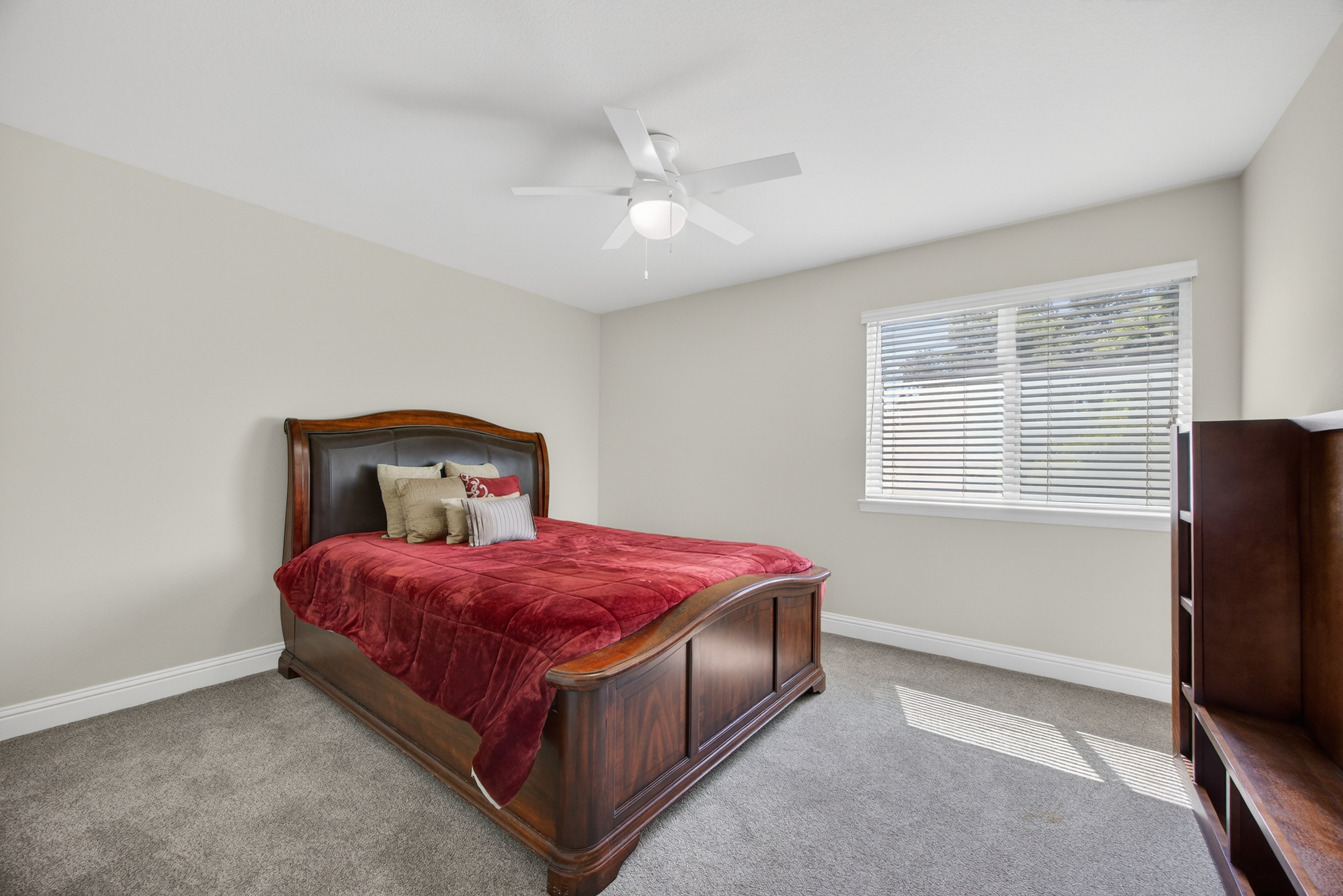  5500 Tierra Gardens Lane, Carmichael, CA 95608 - 物件實景