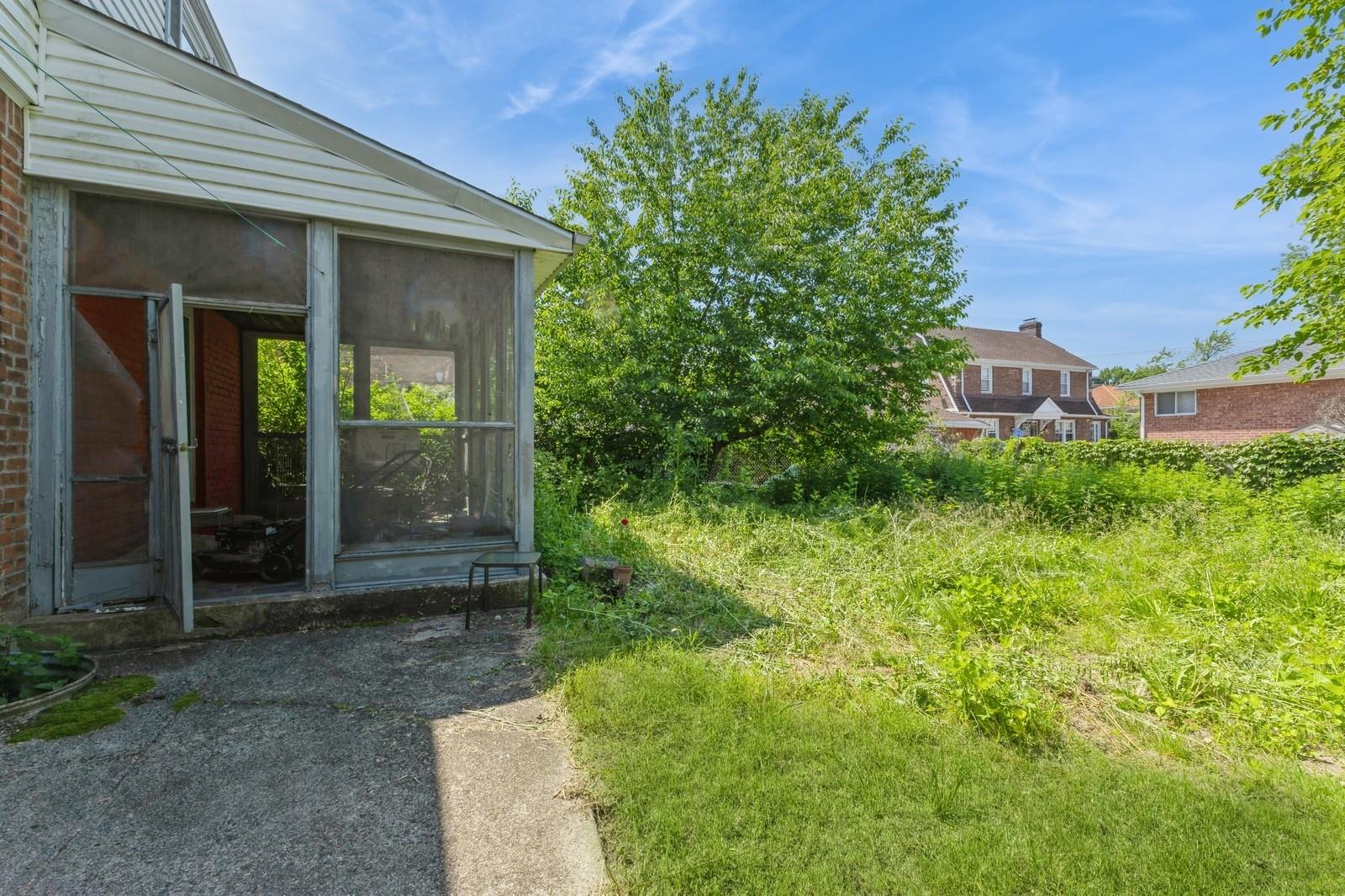 Beechhurst, New York, 11357, United States, 3 Bedrooms Bedrooms, ,2 BathroomsBathrooms,Residential,For Sale,1846806