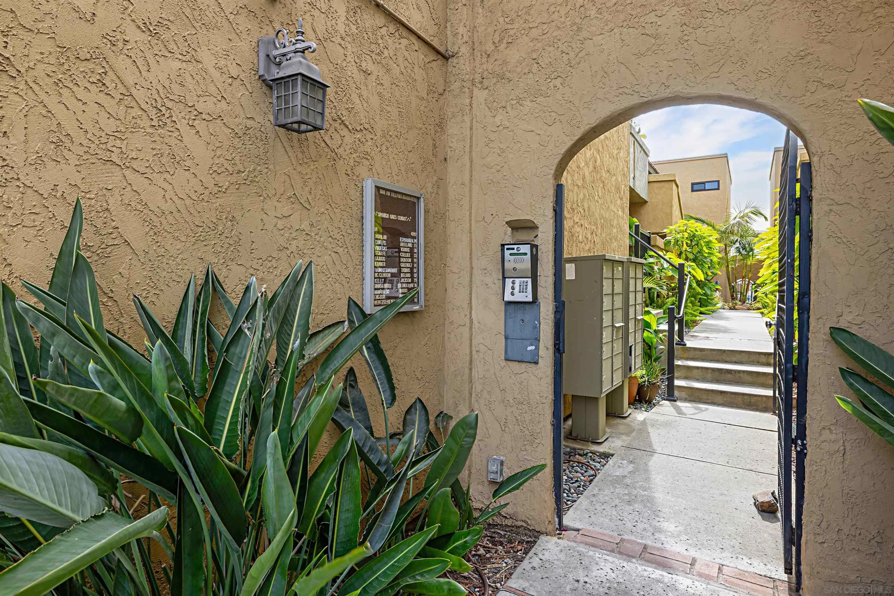 San Diego, California, 92104, United States, 2 Bedrooms Bedrooms, ,2 BathroomsBathrooms,Residential,For Sale,1917788